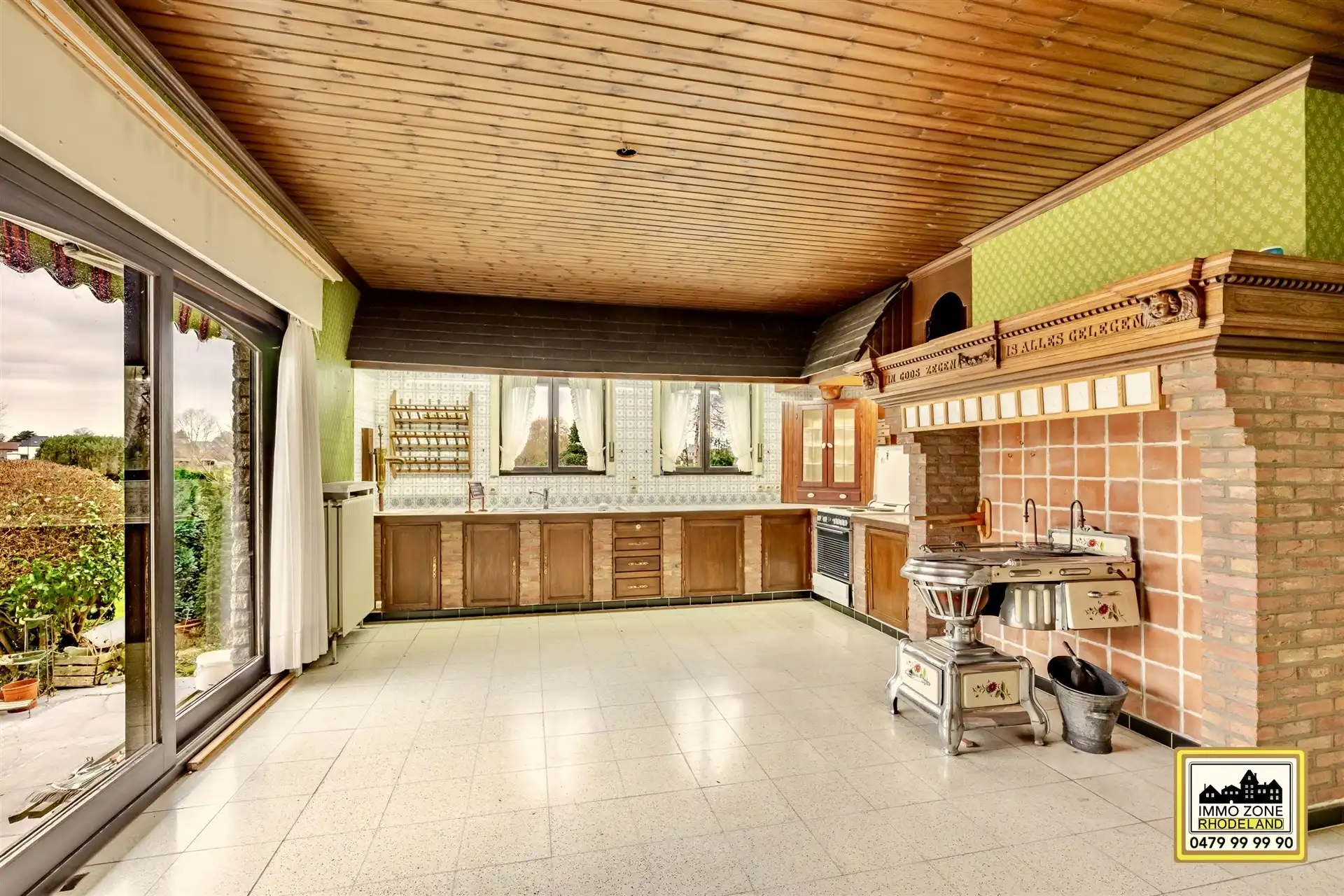 Bijzonder unieke villa met 4 slpks op rustige locatie foto 8