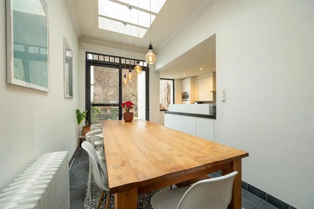 Sfeervol, instapklaar herenhuis met 4 slaapkamers & mediterraanse tuin in hartje Harmoniewijk foto 6