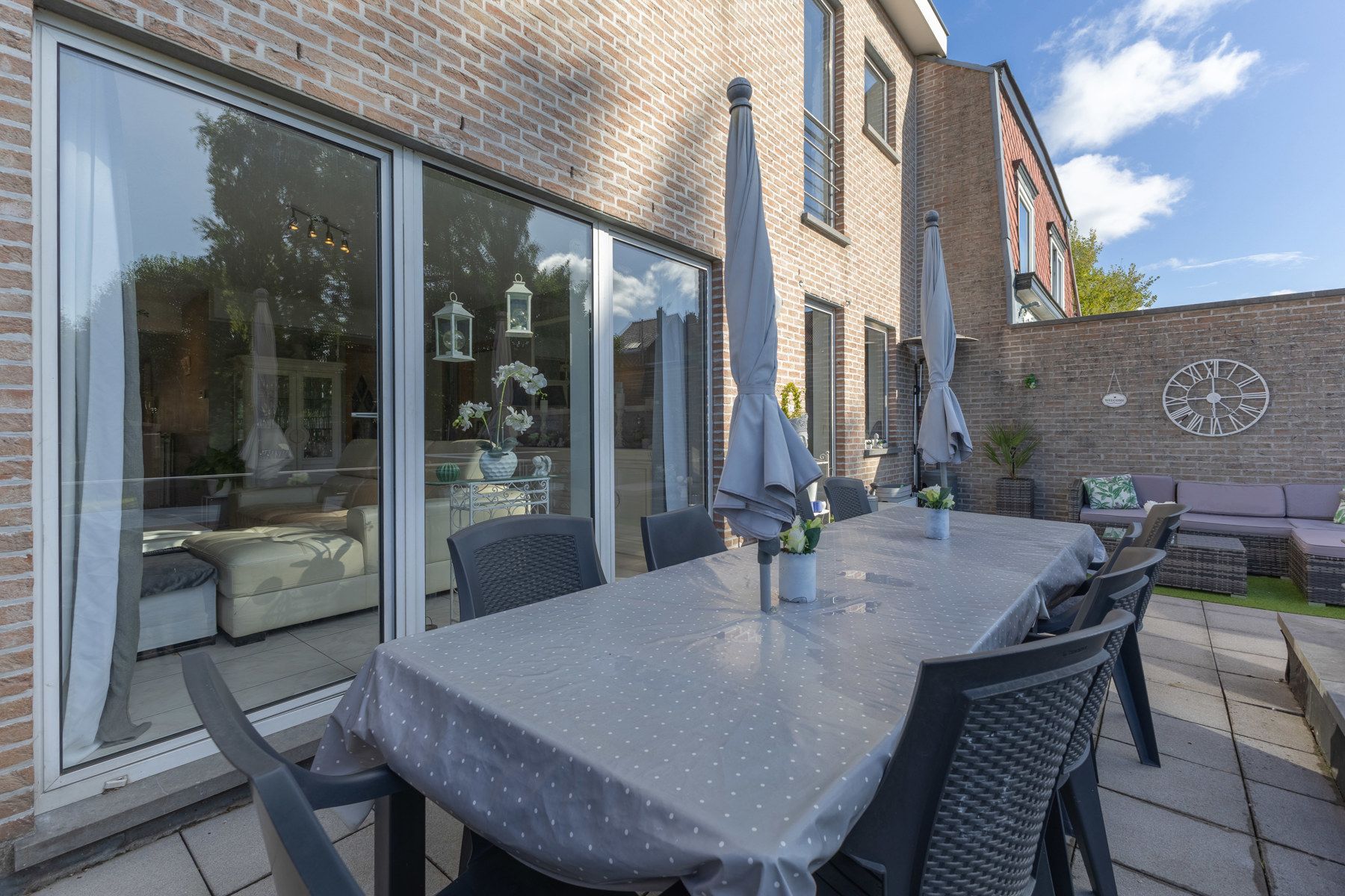 Zeer ruime eengezinswoning met 6 kamers, tuin en garage foto 10