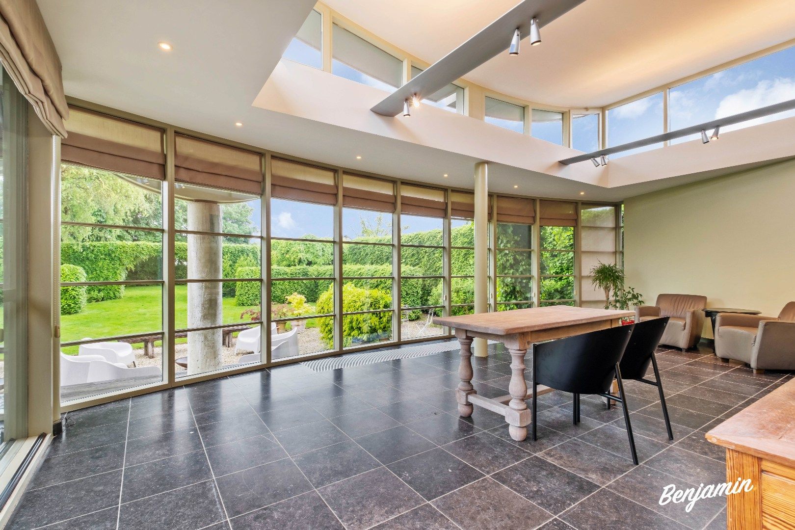 Villa met aparte praktijkruimte, zonnige tuin, garage en carport in Houthulst foto 12