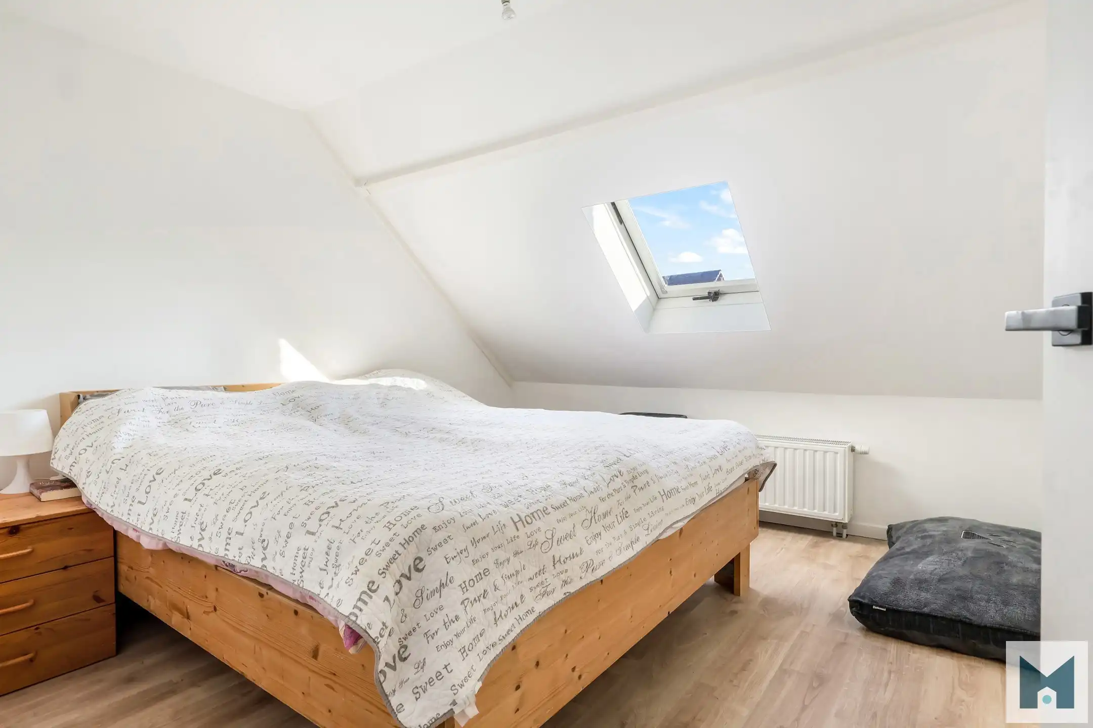 Vernieuwde, energetische woning met 5 slpks te Baasrode! foto 10