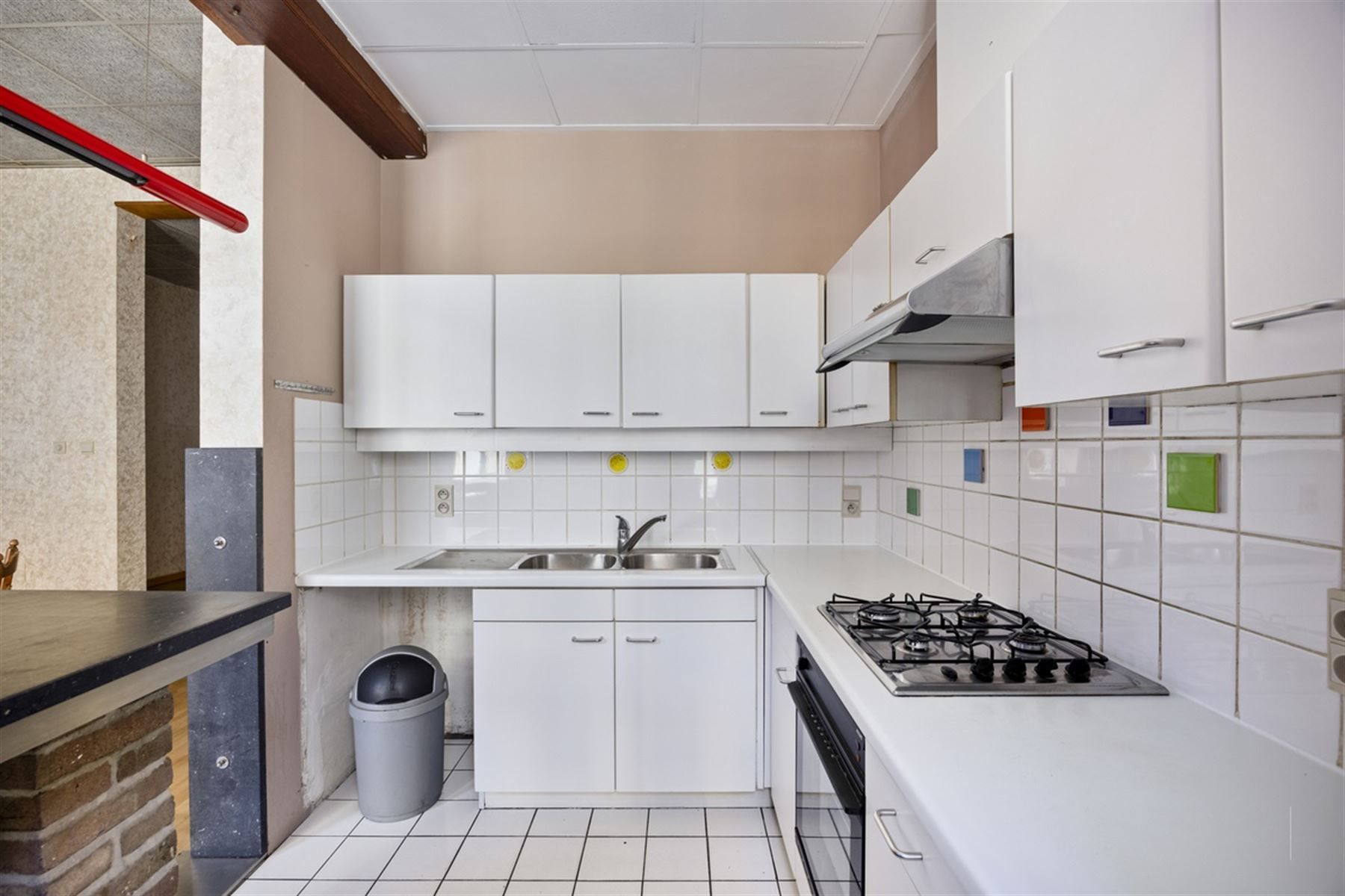 Karaktervolle herenwoning met 3 slaapkamers én enorme garage foto 9