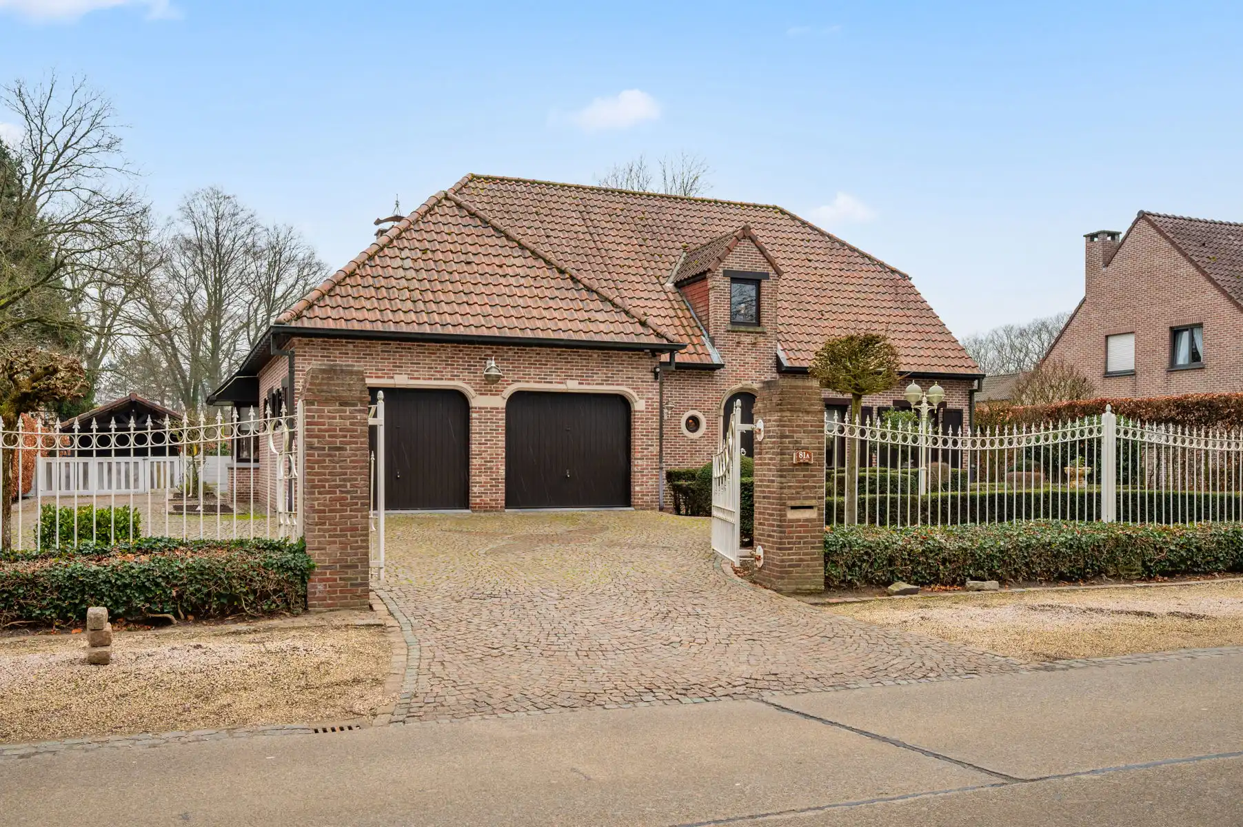 Villa van 329m² met 4 slpk op 1583m² te ITEGEM foto {{pictureIndex}}