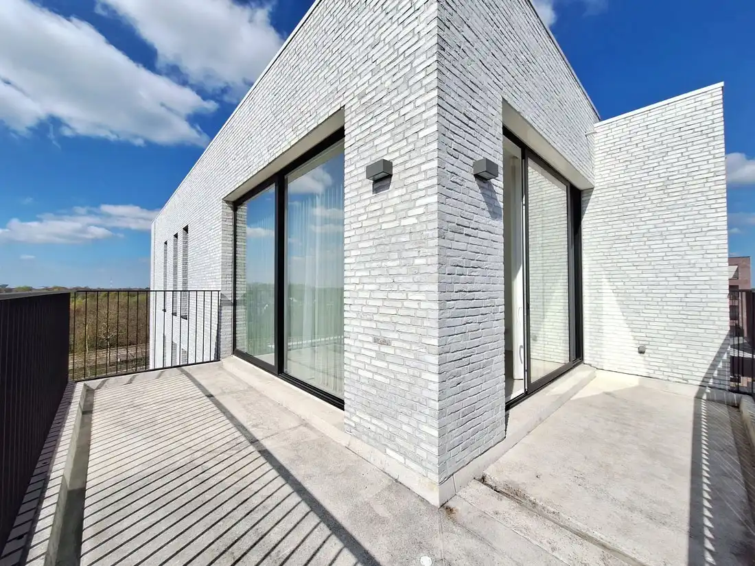 PENTHOUSE met LOFTGEVOEL op een UNIEKE locatie te Hasselt foto 22
