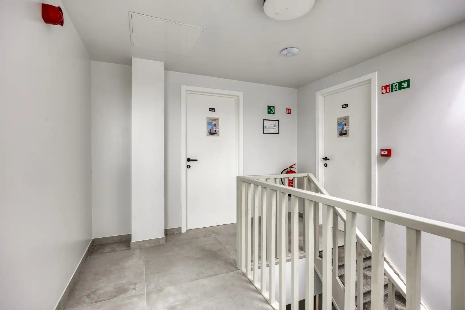 Volledig gerenoveerde en gemeubelde studentenkamers met privé-sanitair.  foto 11