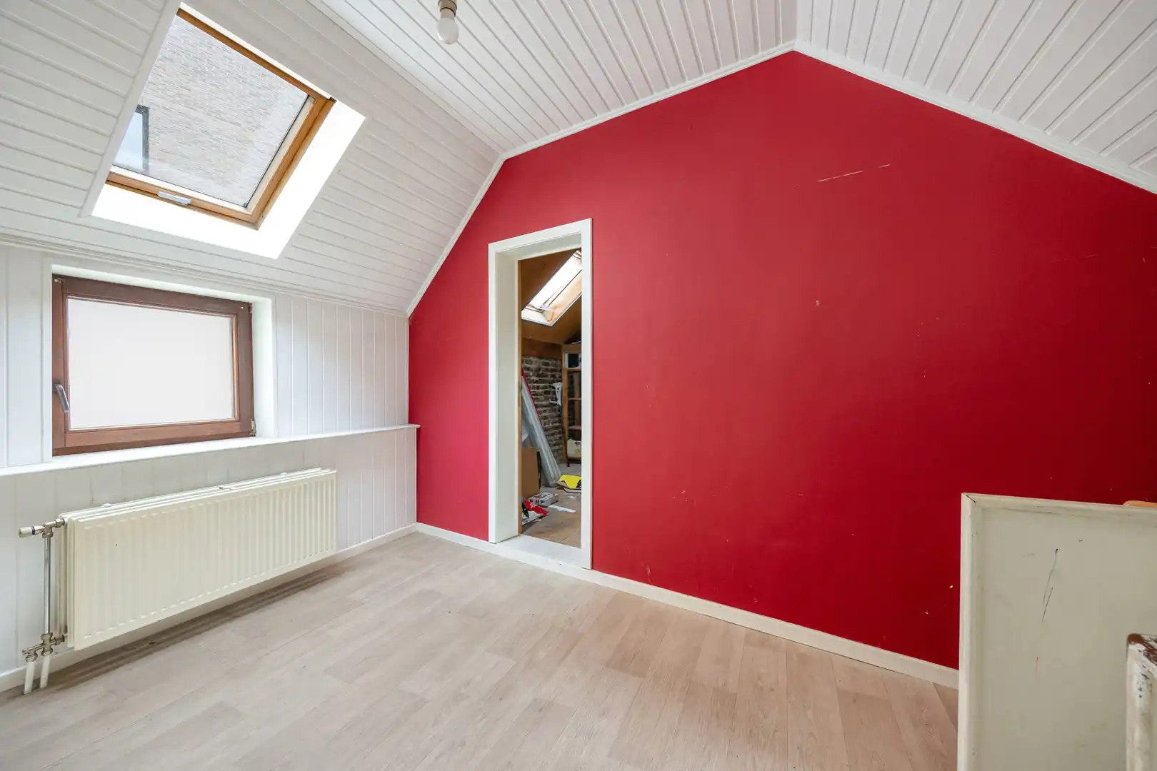 Handelsruimte met bovenliggend appartement foto 15