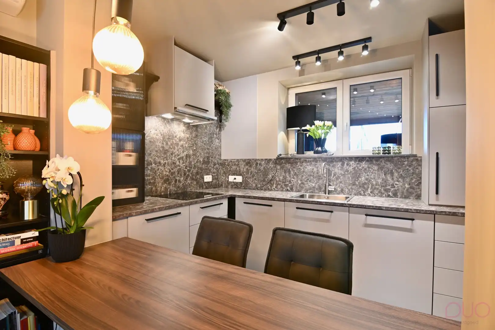 Instapklare, volledig gerenoveerde designwoning – inclusief inboedel aan meerprijs foto 6