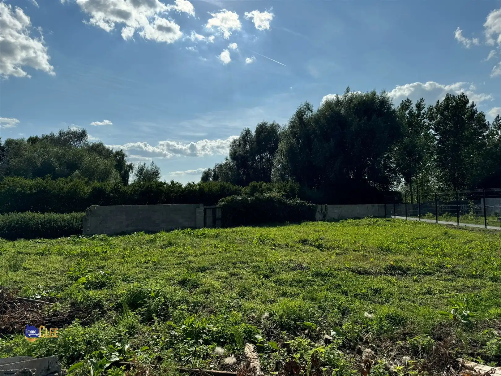 Bouwgrond op perceel van 6a 03ca (Lot 2) foto 3