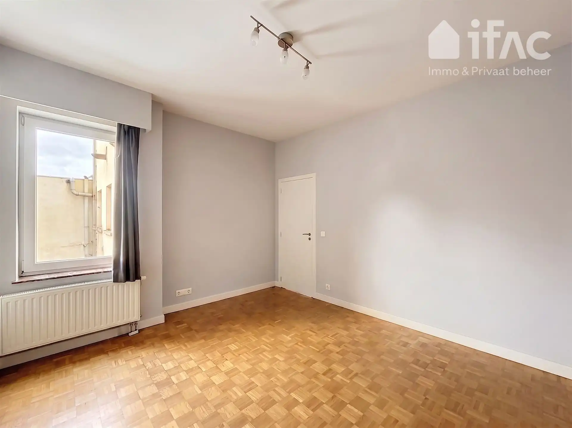 Leuk gelegen 1 slaapkamer appartement foto 7
