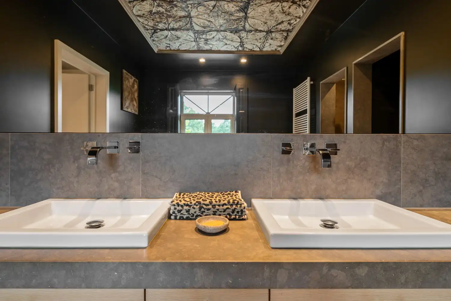 Exclusieve villa met 550 m² bewoonbare oppervlakte op een prachtig perceel van 5.458 m² nabij het centrum van Heist-op-den-Berg foto 31
