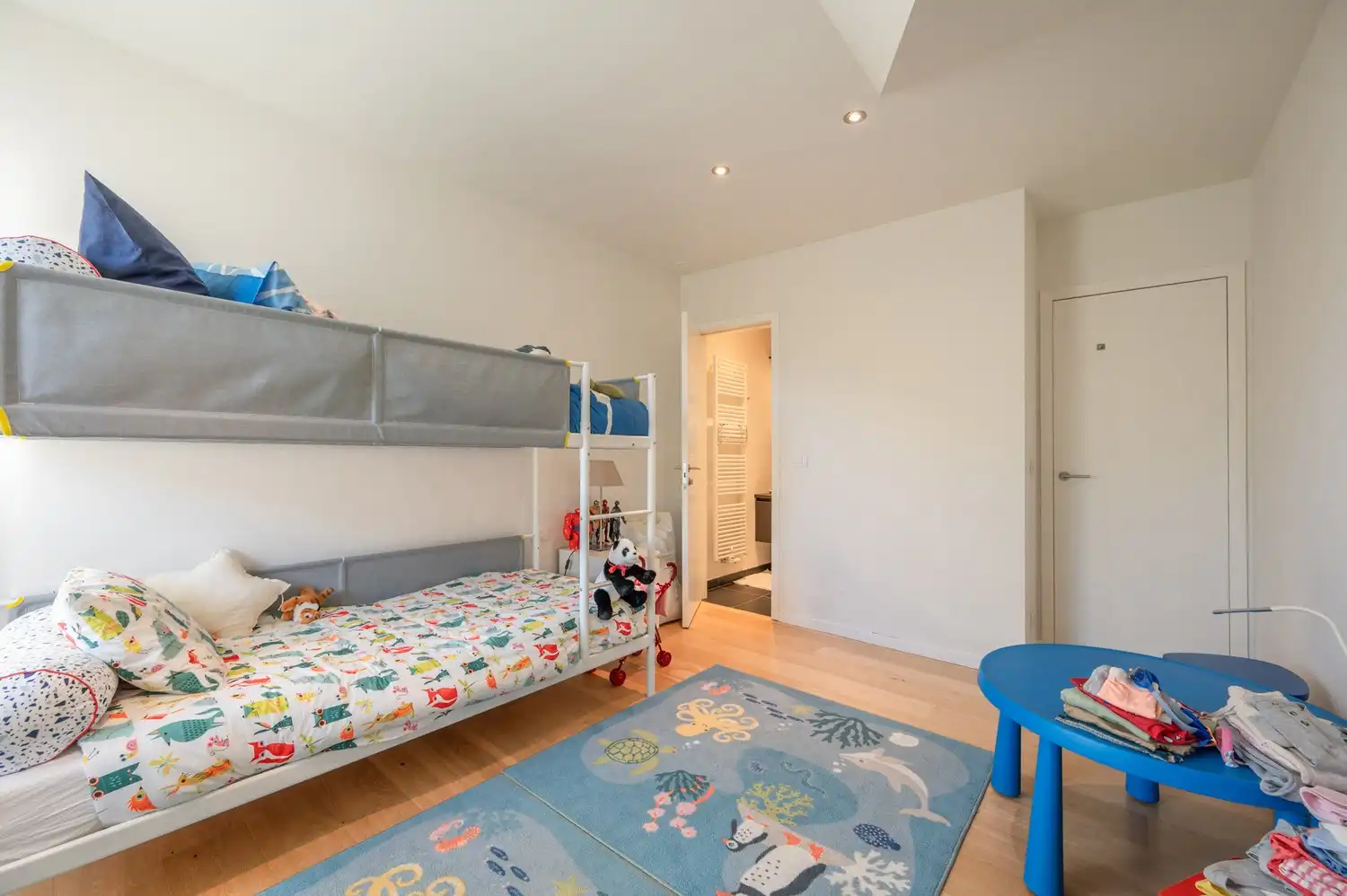 Rustig gelegen koppelvilla met prachtige tuin en open zicht over de weilanden foto 17