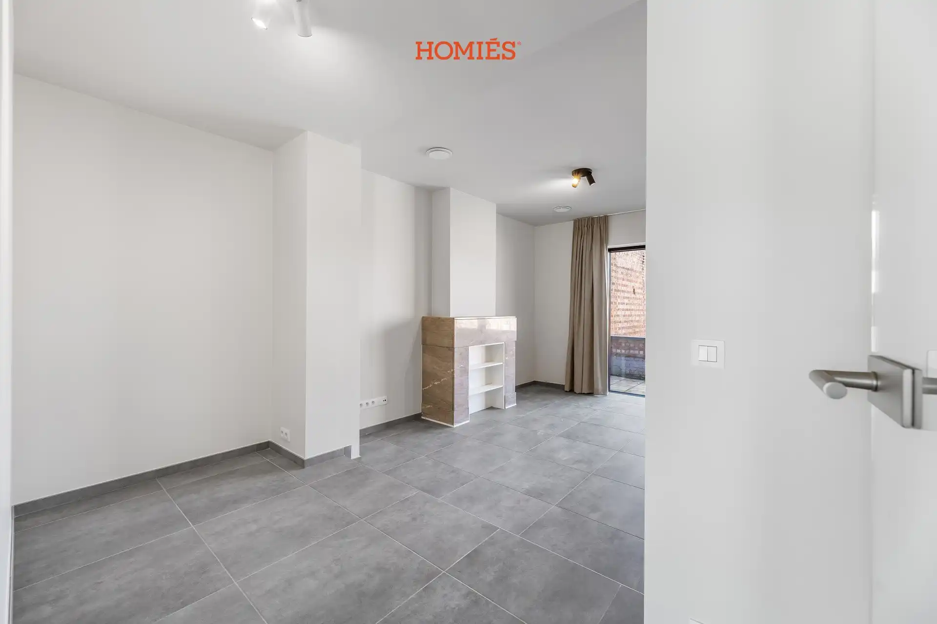 Gerenoveerd app 1 slpk en autostaanplaats foto 5