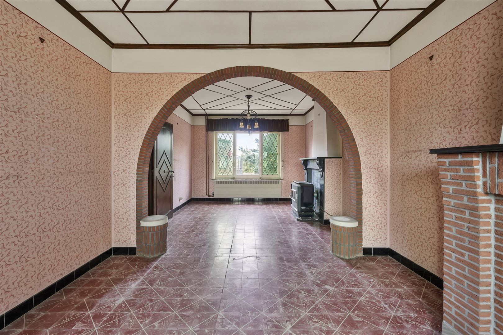 Te renoveren alleenstaande woning foto 5