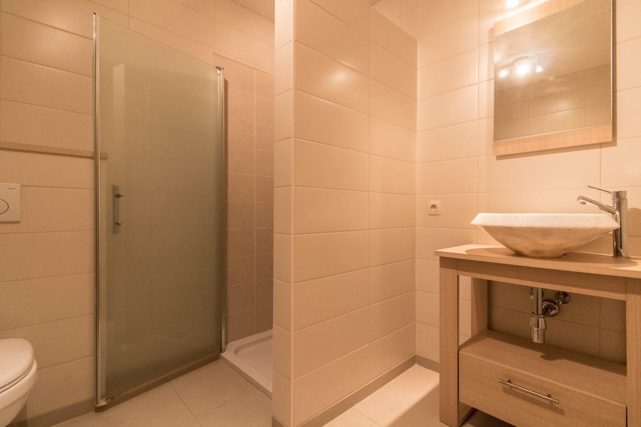 Prachtige en moderne woning met 4 slaapkamers foto 9