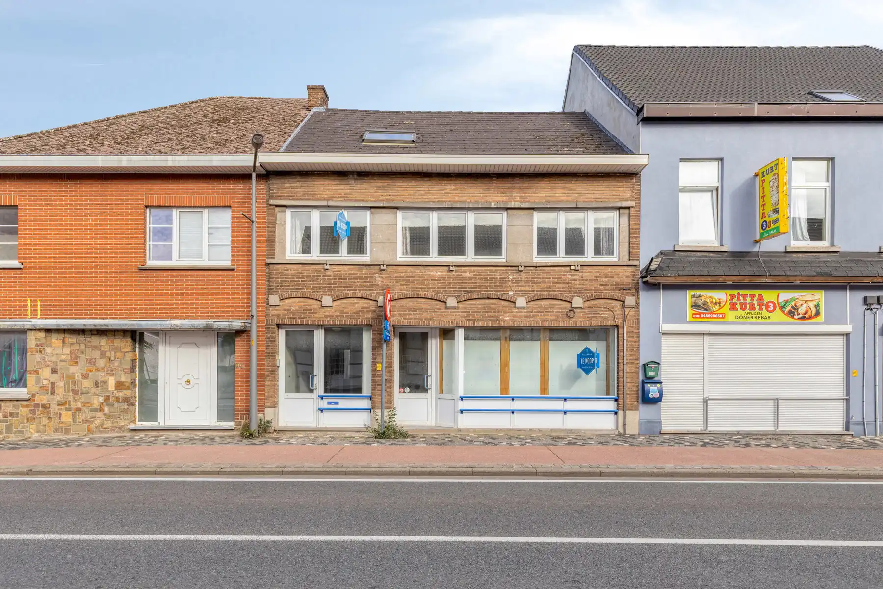 Hoofdfoto van de publicatie: Gebouw te koop