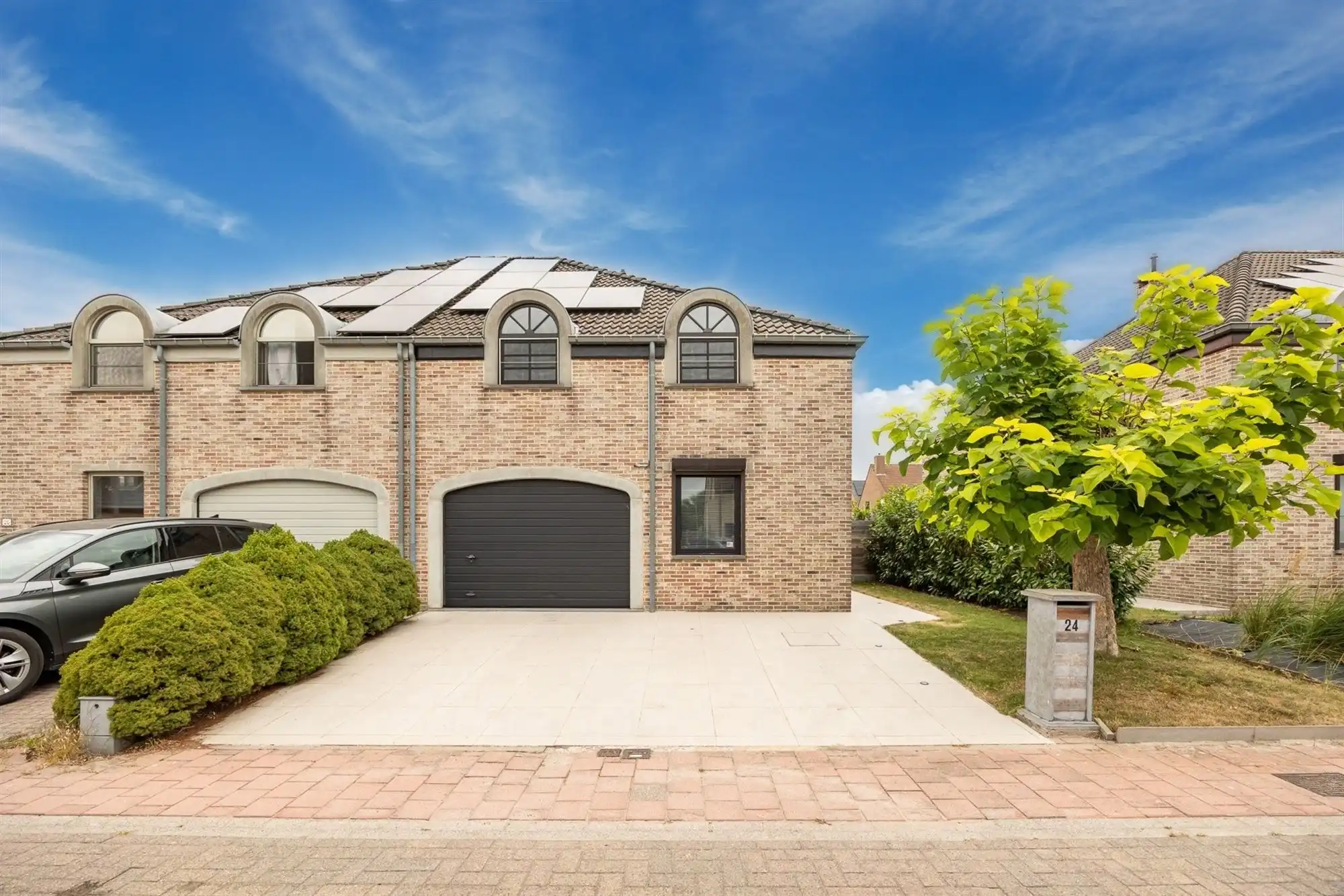 Huis foto {{pictureIndex}}
