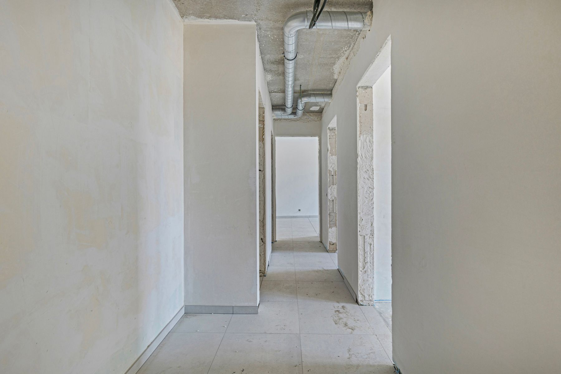 Appartement met ruime leefruimte te Aalst foto 6