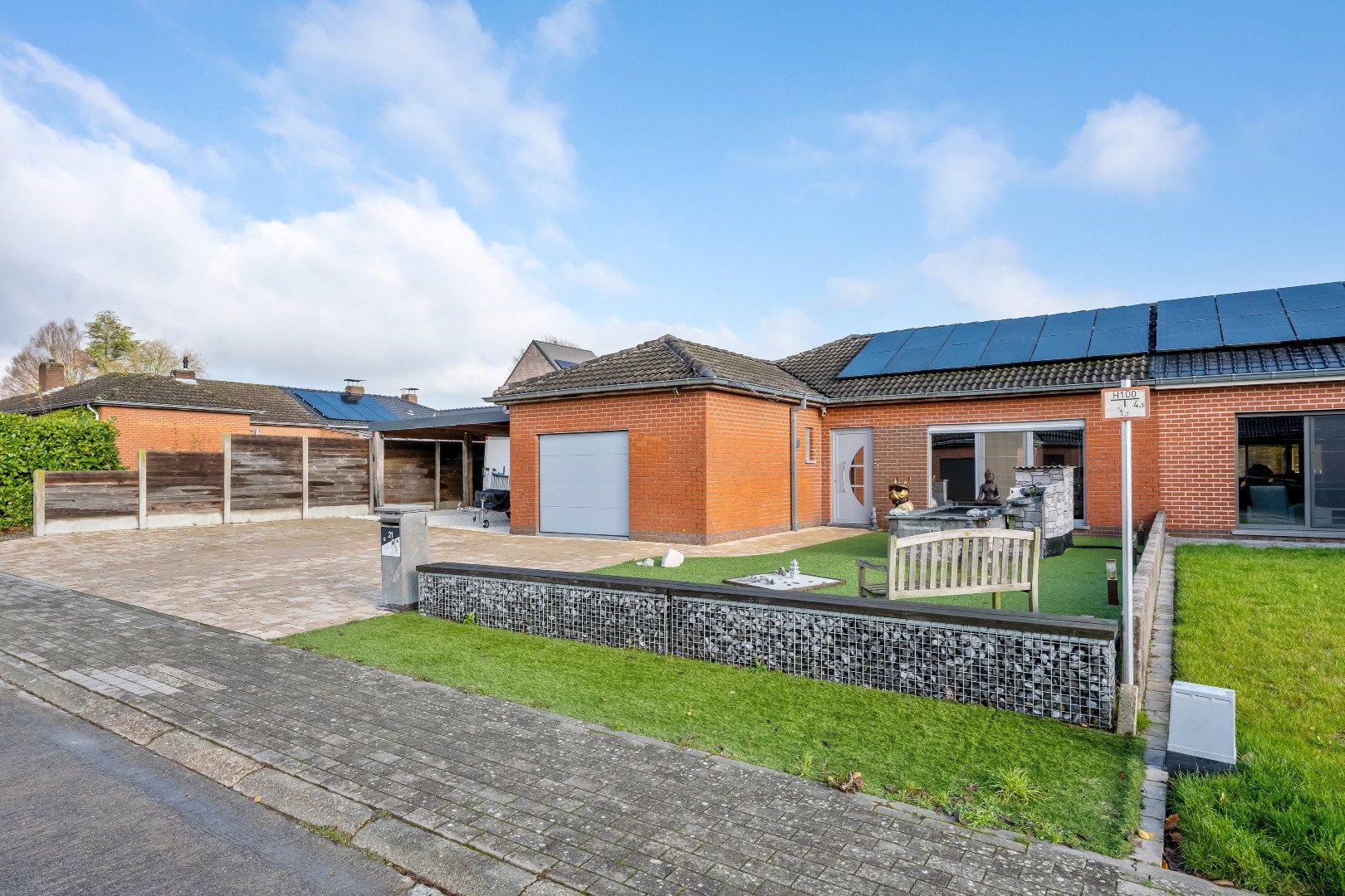 Comfortabele gezinswoning in rustige wijk foto 19