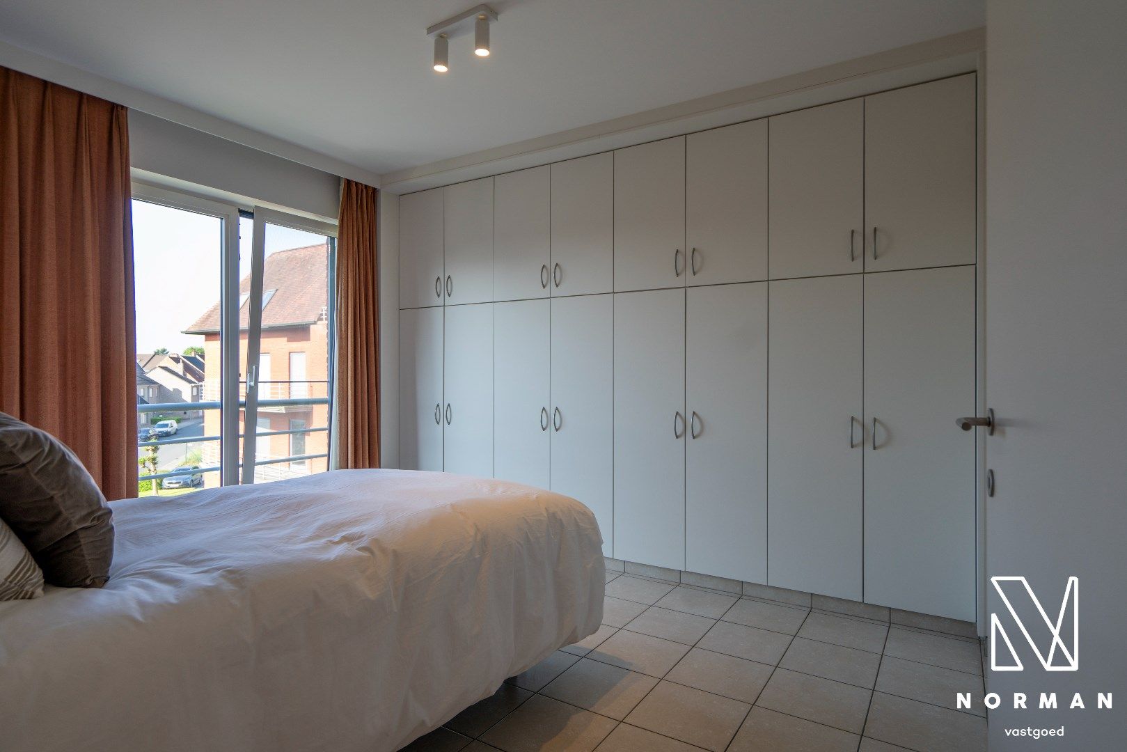 Ruim appartement met 2 slaapkamers, ondergrondse garage en prachtig zicht op de Leie foto 12