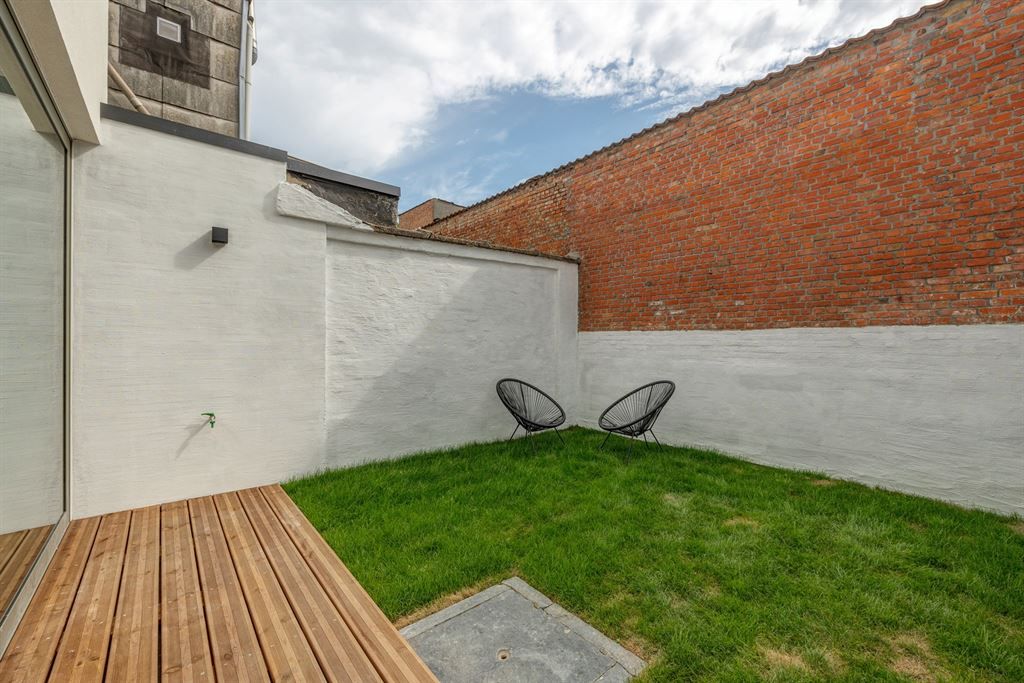 Gerenoveerd herenhuis met tuin foto 4