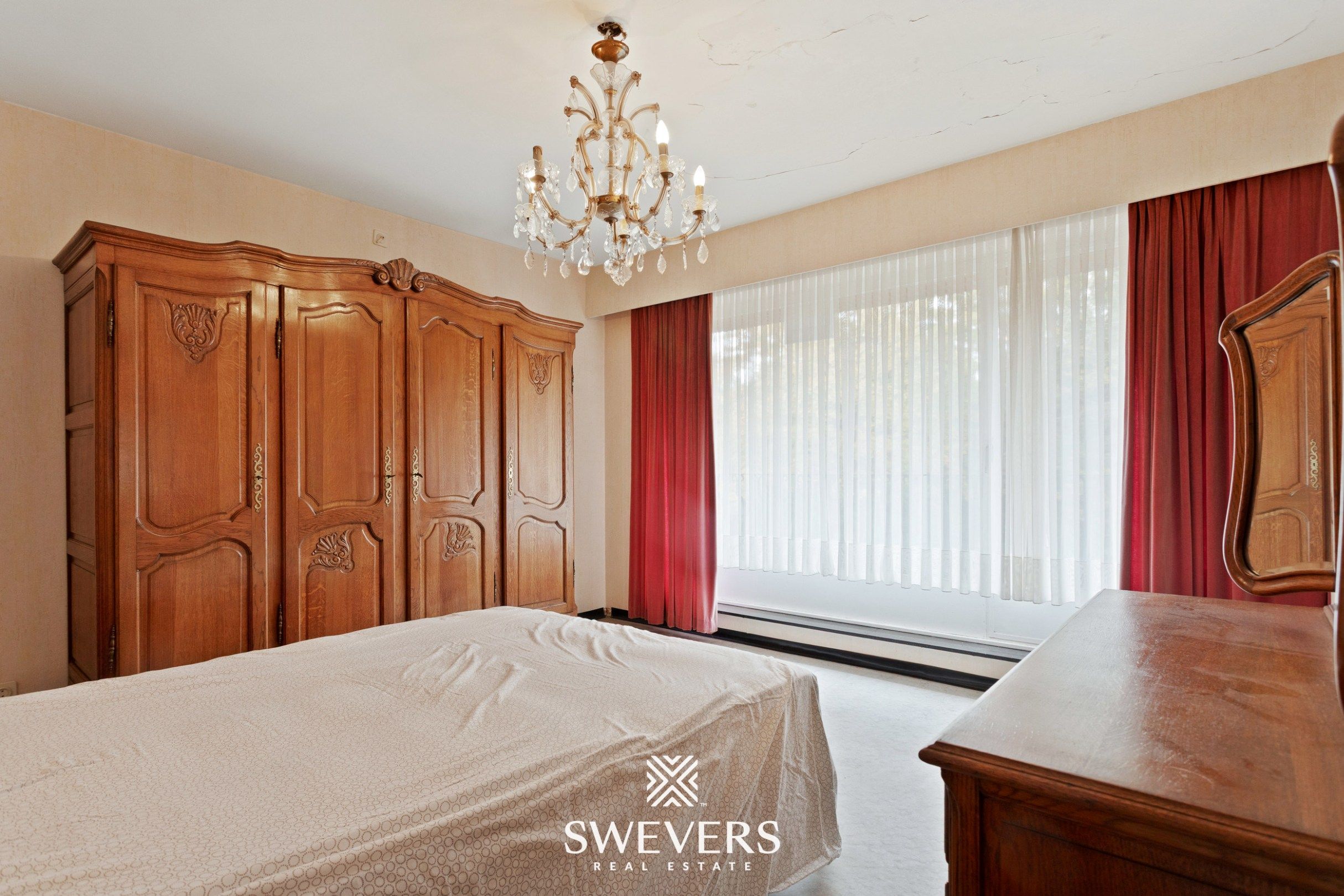 Open bebouwing met 4 slaapkamers, kelder en tuin in rustige, doodlopende straat foto 17