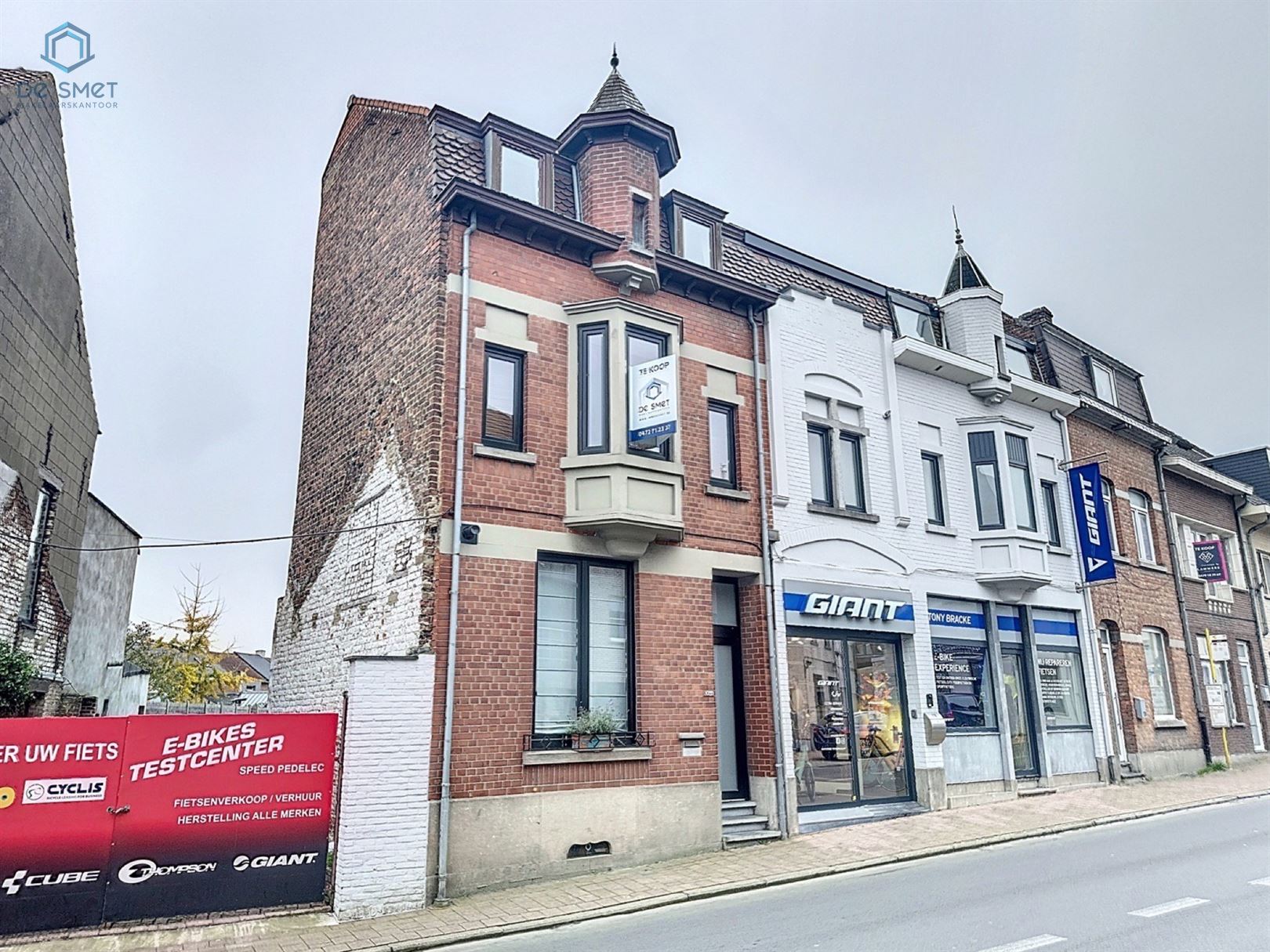 Instapklaar herenhuis in het centrum van Geraardsbergen foto 2