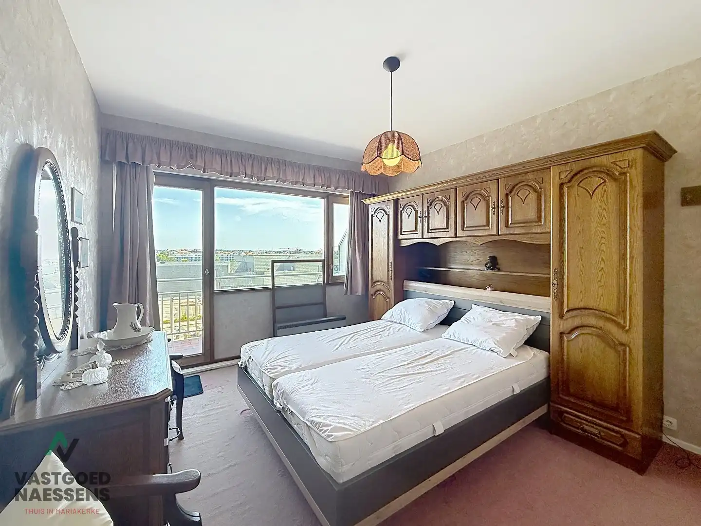 TE RENOVEREN 1 SLPK AP MET ZICHT OP ZEE EN TERRASSEN foto 4