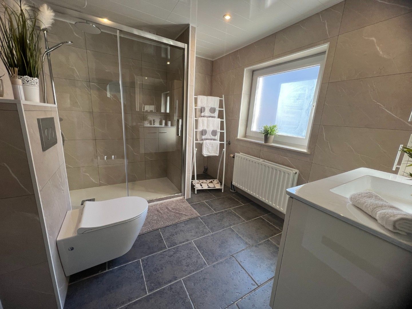 Appartement met twee slaapkamers te huur in Gent foto 6