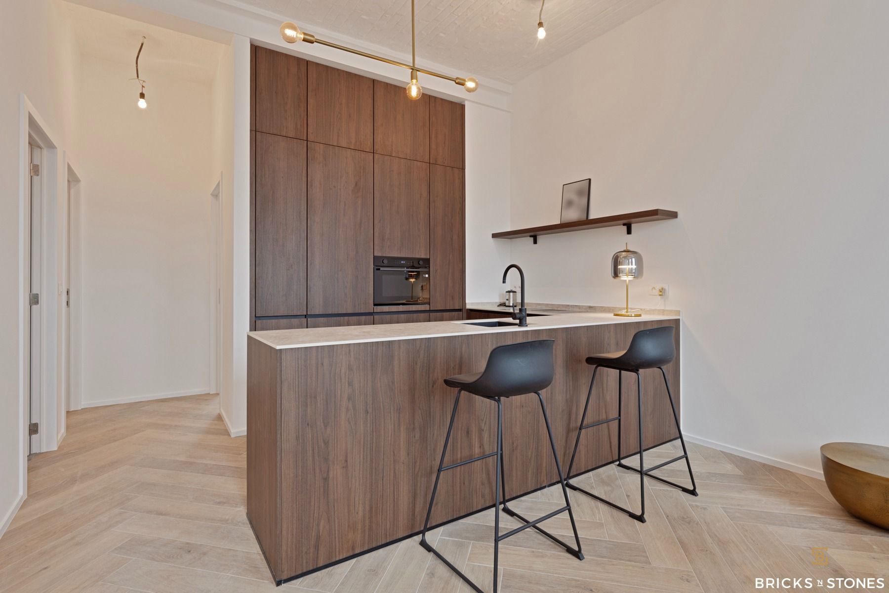 Luxueus gerenoveerd en bemeubeld 2-slaapkamer appartement  foto 4