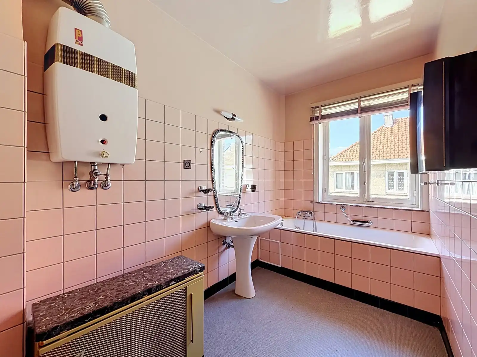 Woning met 4 SLPK, Tuin, Garage én mooi renovatiepotentieel! foto 14