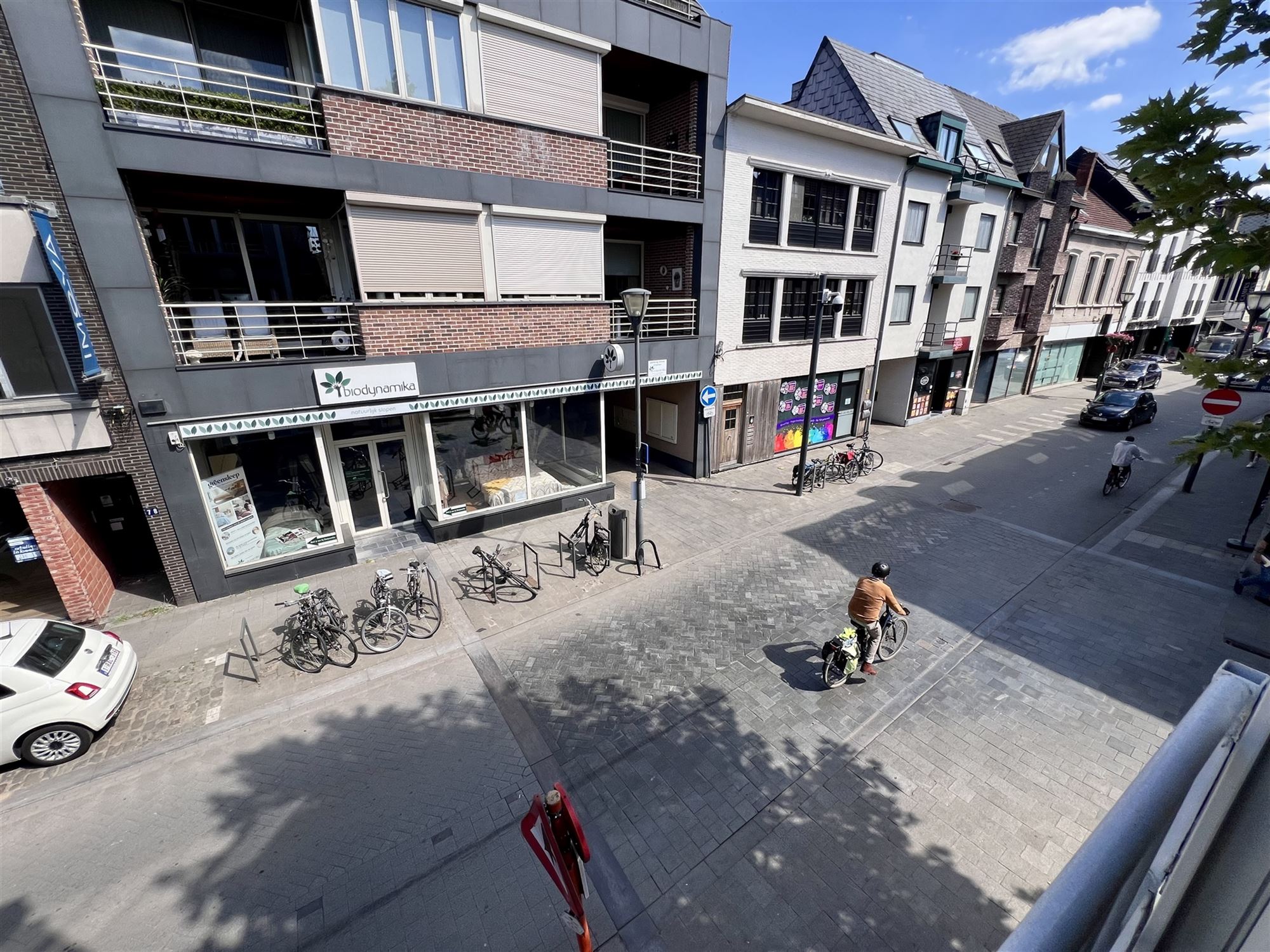 Halve losbouw handelswoning met 4 slaapkamers foto 20