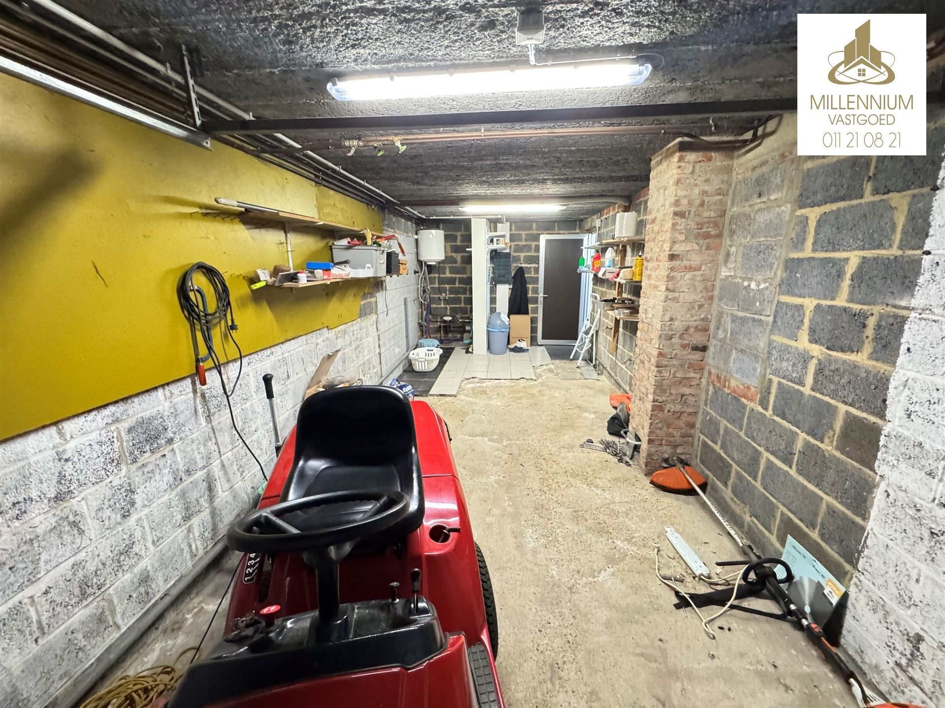 Ruime 4-Slaapkamerwoning en 2 Badkamers in Diepenbeek foto 39