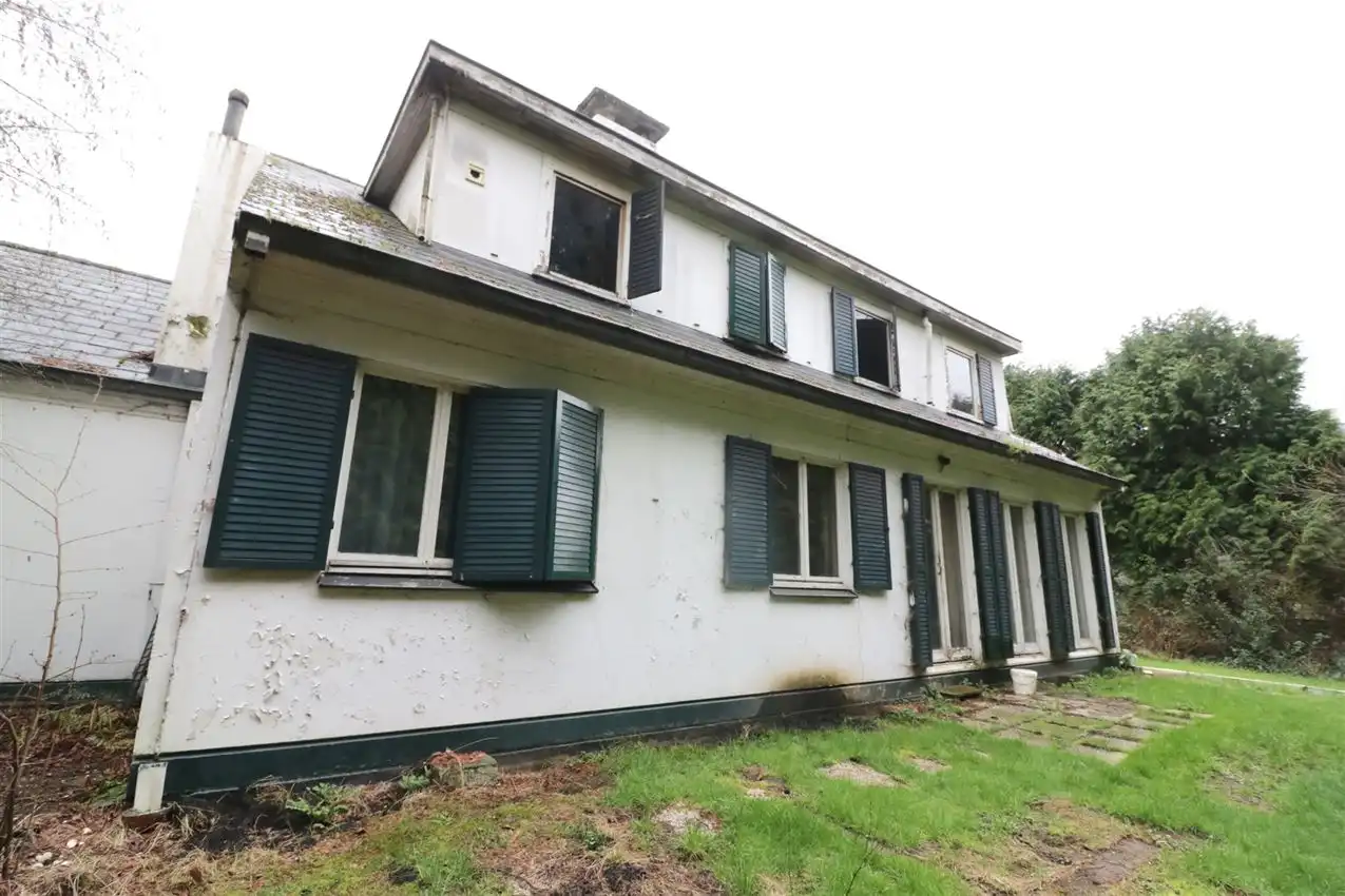 karaktervol, geliefde ligging, 6 slpk, te renoveren foto 32