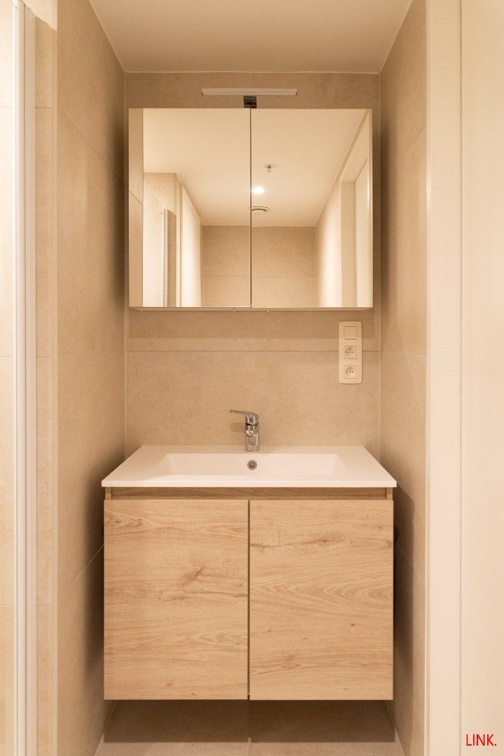 Volledig bemeubelde nieuwbouw studio in het centrum van Leuven  foto 11
