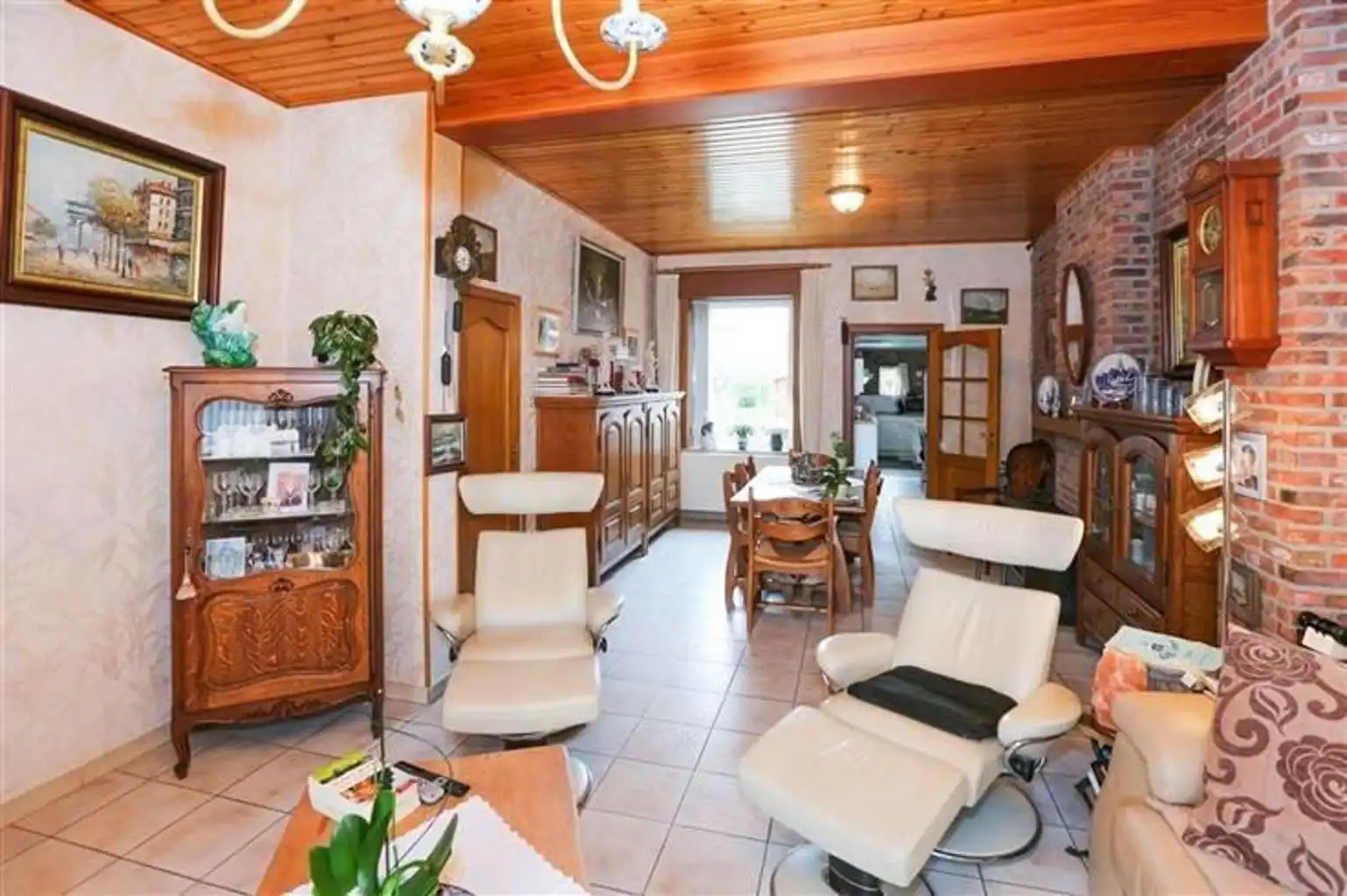 Te koop: te renoveren rijwoning op toplocatie foto 13