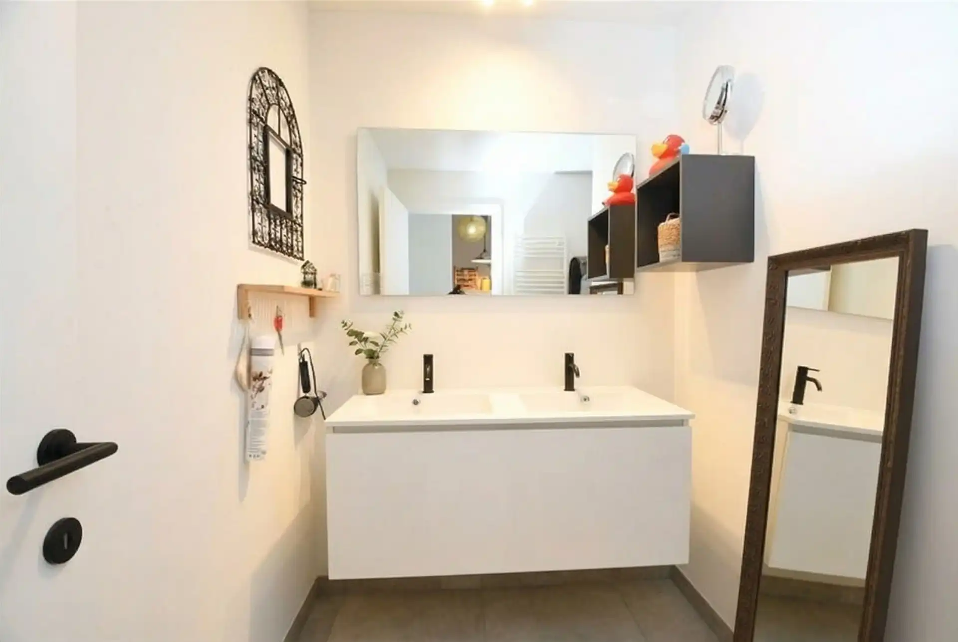 Appartement met 2 kamers en mooi terras nabij centrum foto 6