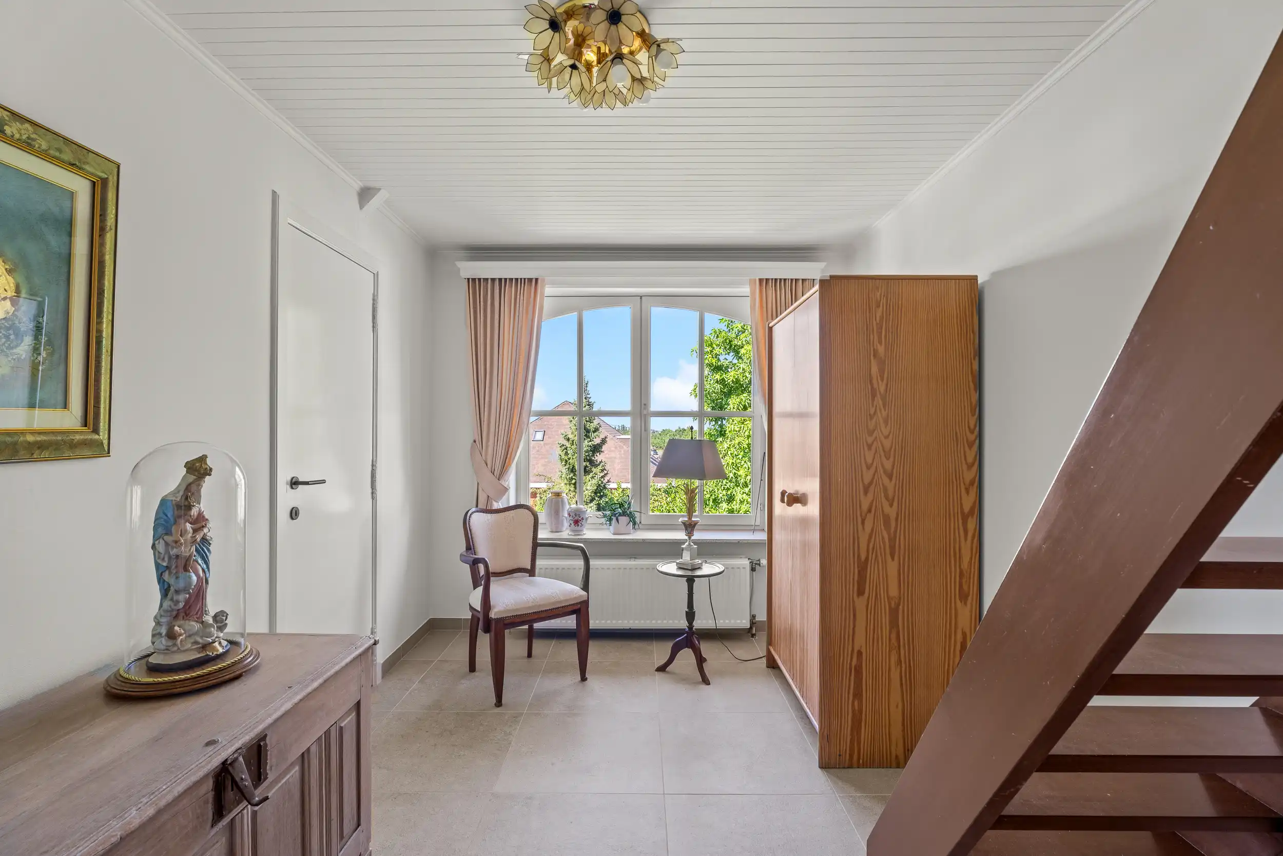 Luxueus gerenoveerde herenwoning  met loods op 2.137m² foto 23