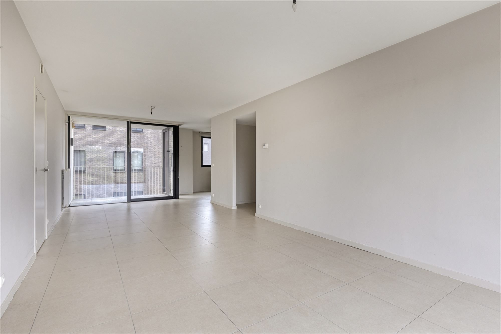 Instapklaar appartement met 2 terrassen foto 4