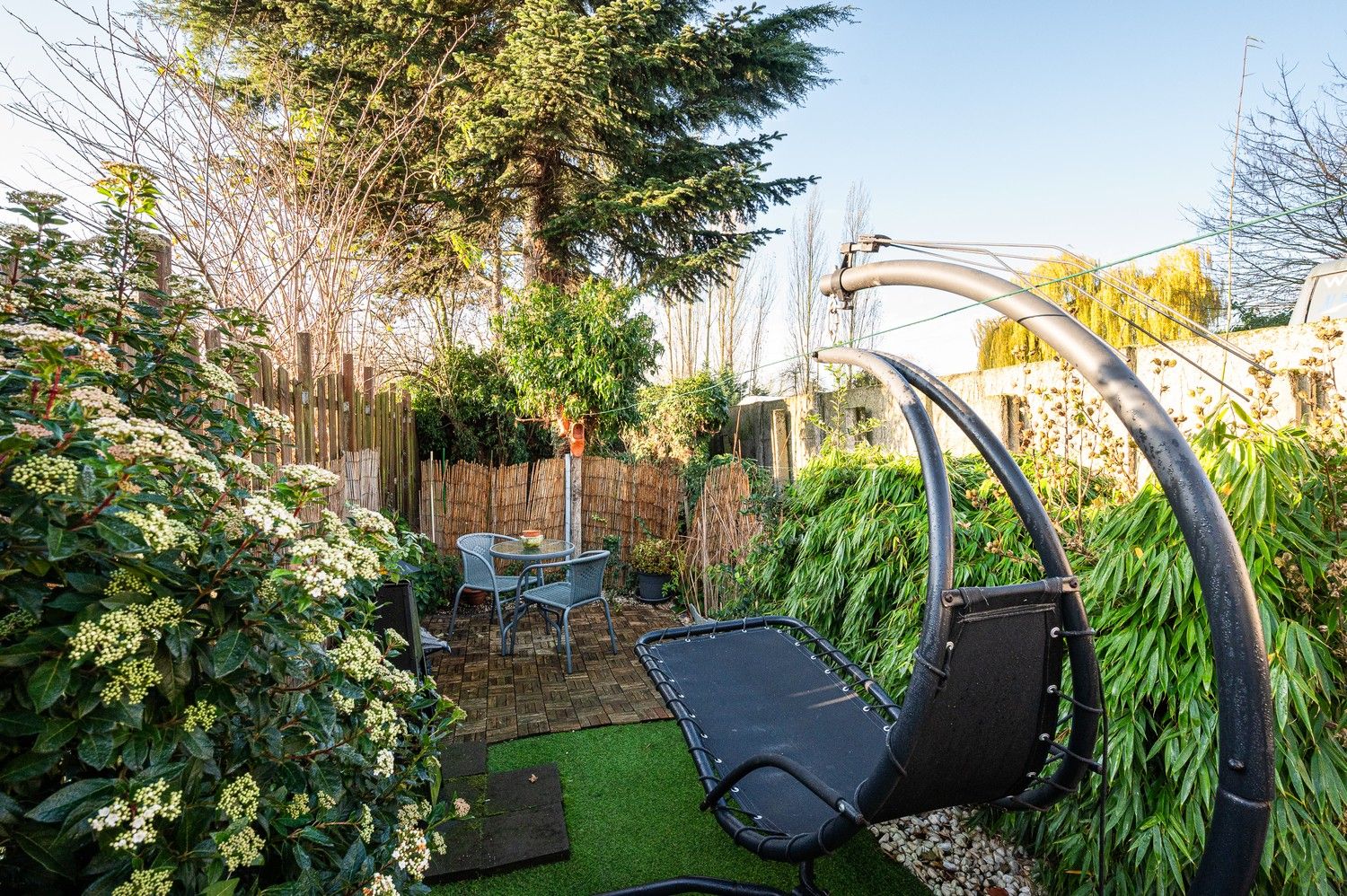 Charmante gesloten bebouwing met ruime tuin en renovatiepotentieel foto 21