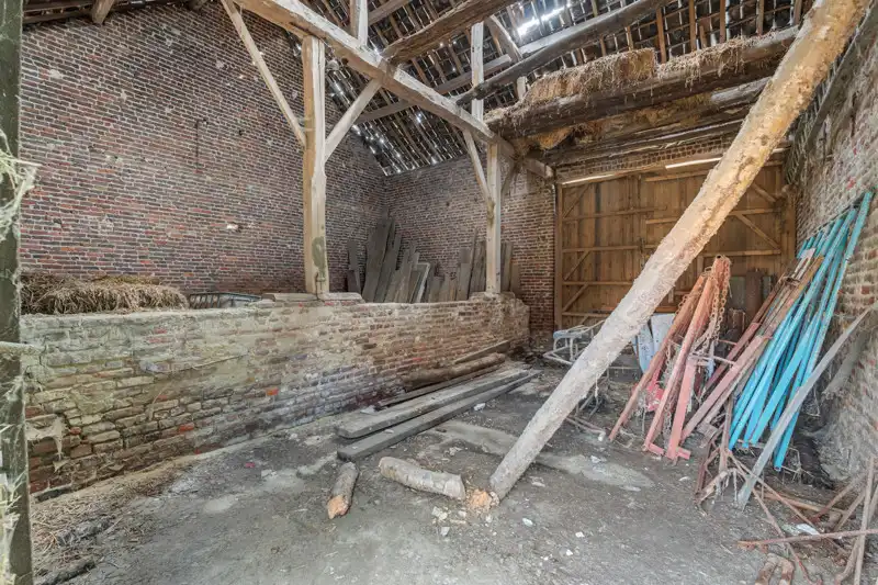 Statig herenhuis met binnenkoer en stallingen op een perceel van 1758 m² in het dorp van Waanrode foto 38