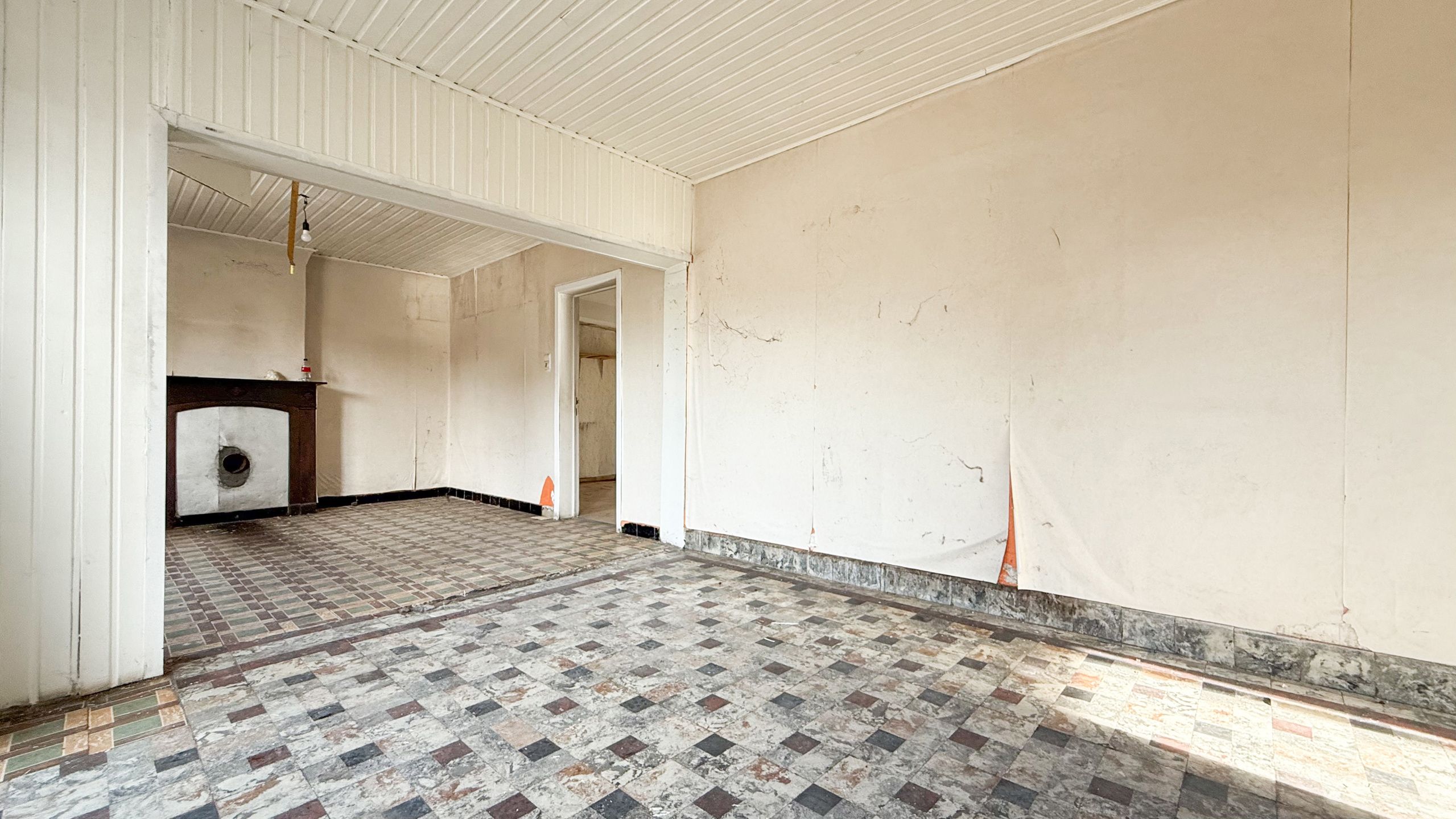 Te  renoveren HOB met veel mogelijkheden! foto 5