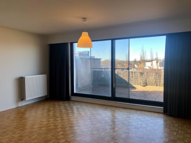 Ruim 1 slaapkamer appartement, 2 terrassen, toplocatie! foto 6
