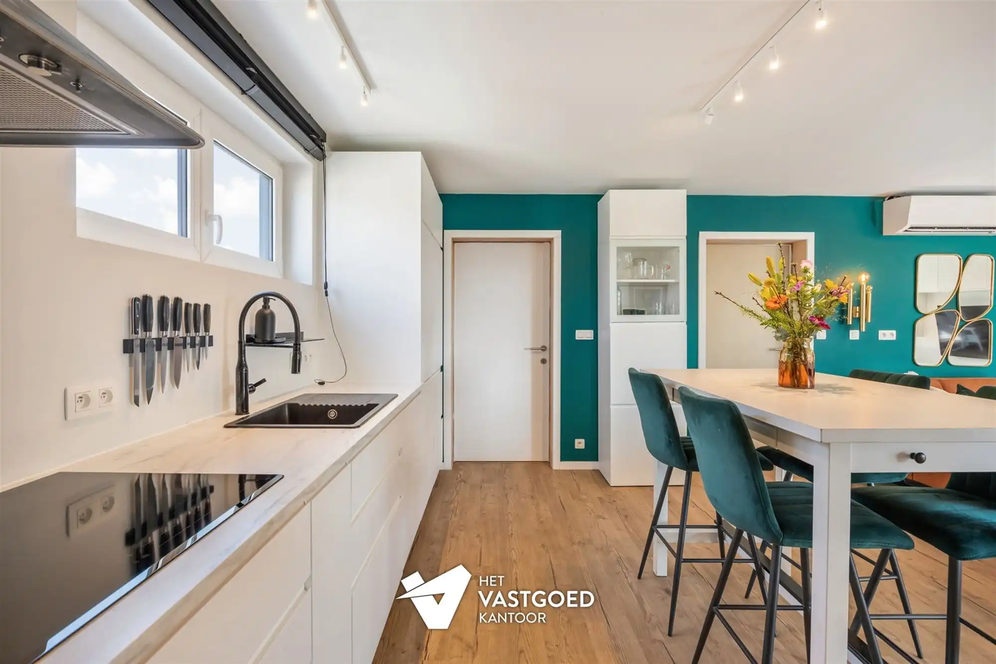 HEEL KNUSSE GELIJKVLOERSE WONING MET 3 SLAAPKAMERS EN ZUIDGERICHTE TUIN TE BUDINGEN foto 8