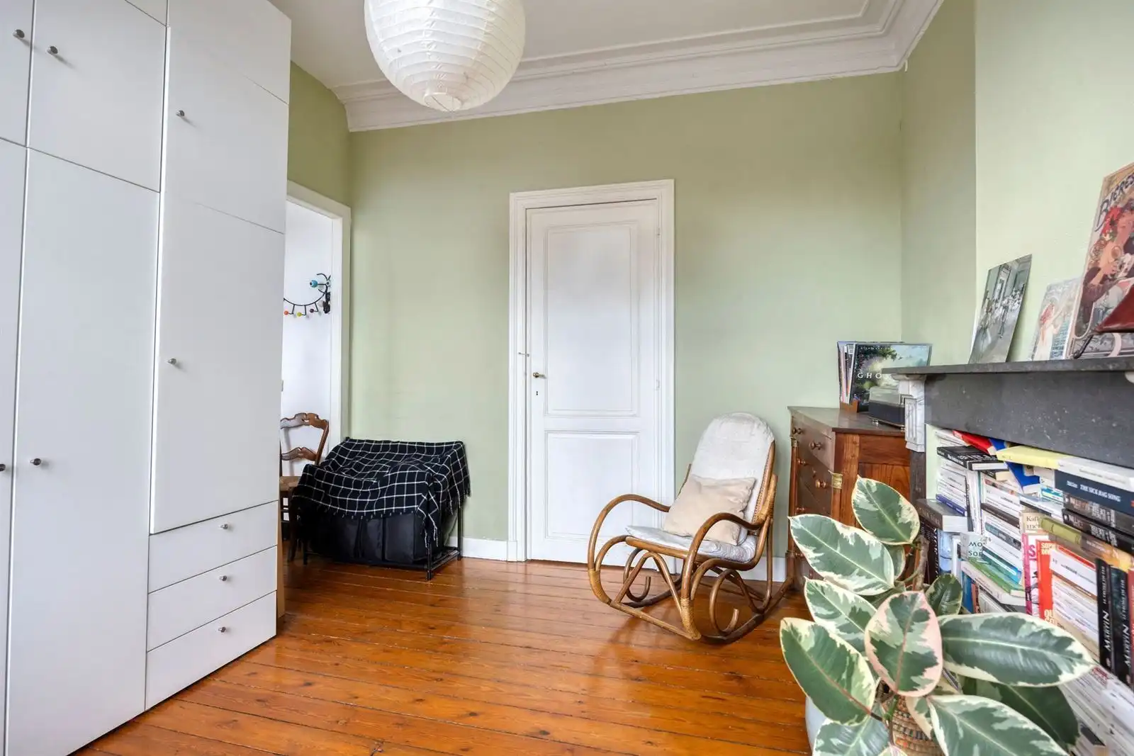 Gezellige woning met 3 slaapkamers + bureau te Ukkel  foto 16