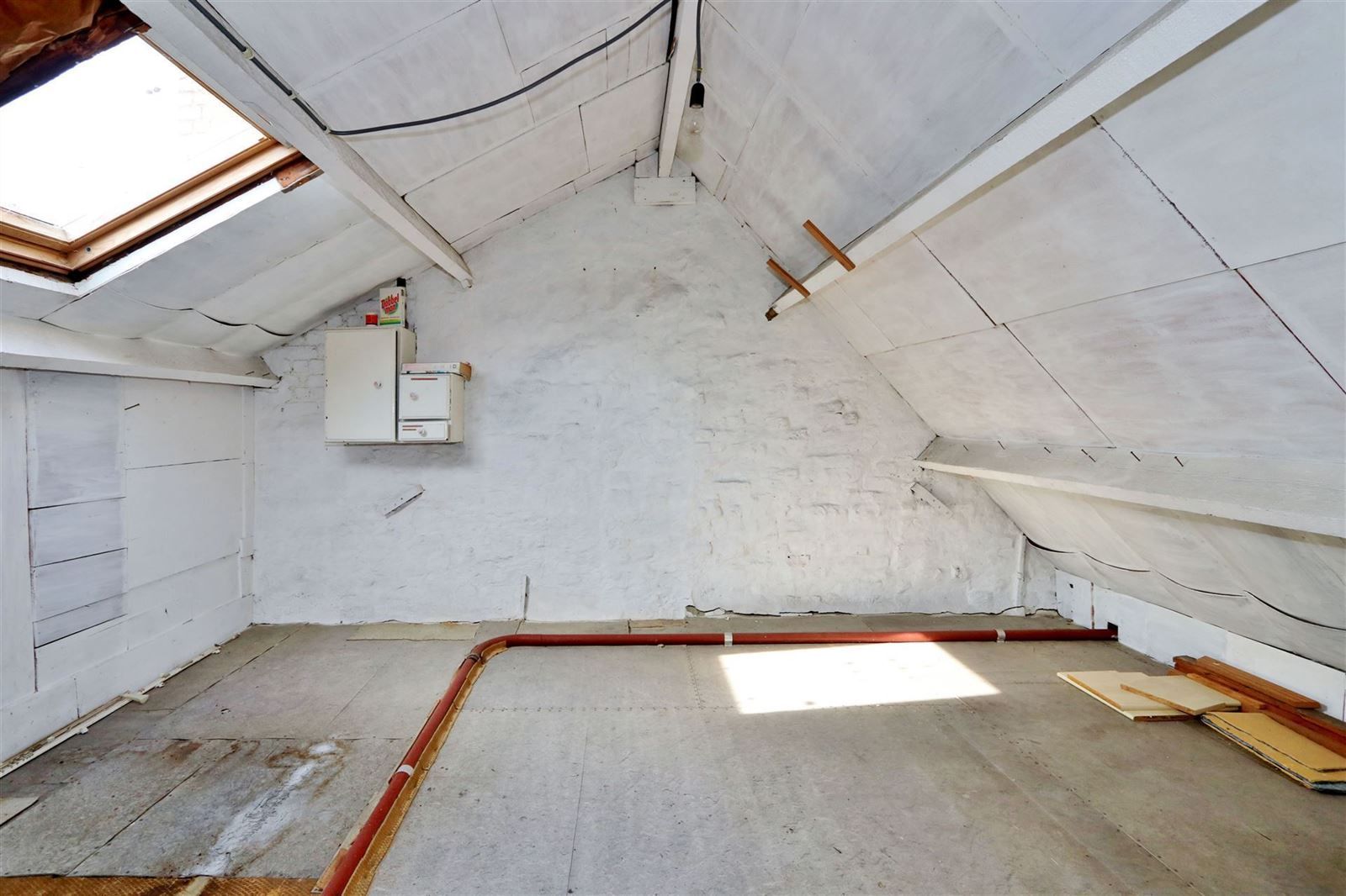 Opbrengstwoning met 2 appartementen en 3 garageboxen foto 18