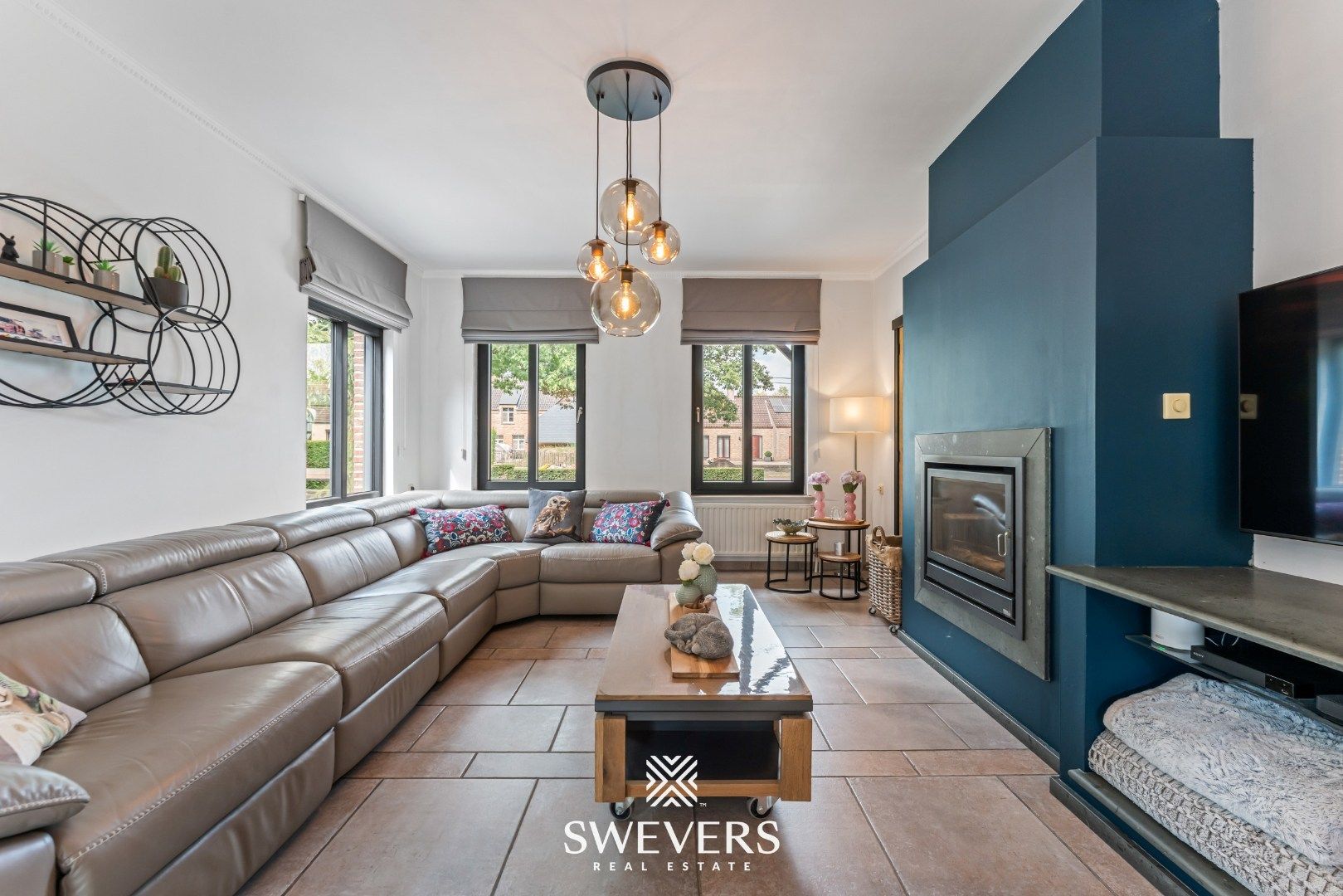 Landelijke vrijstaande woning met ruime slaapkamers, zonnig terras en tuin foto 5