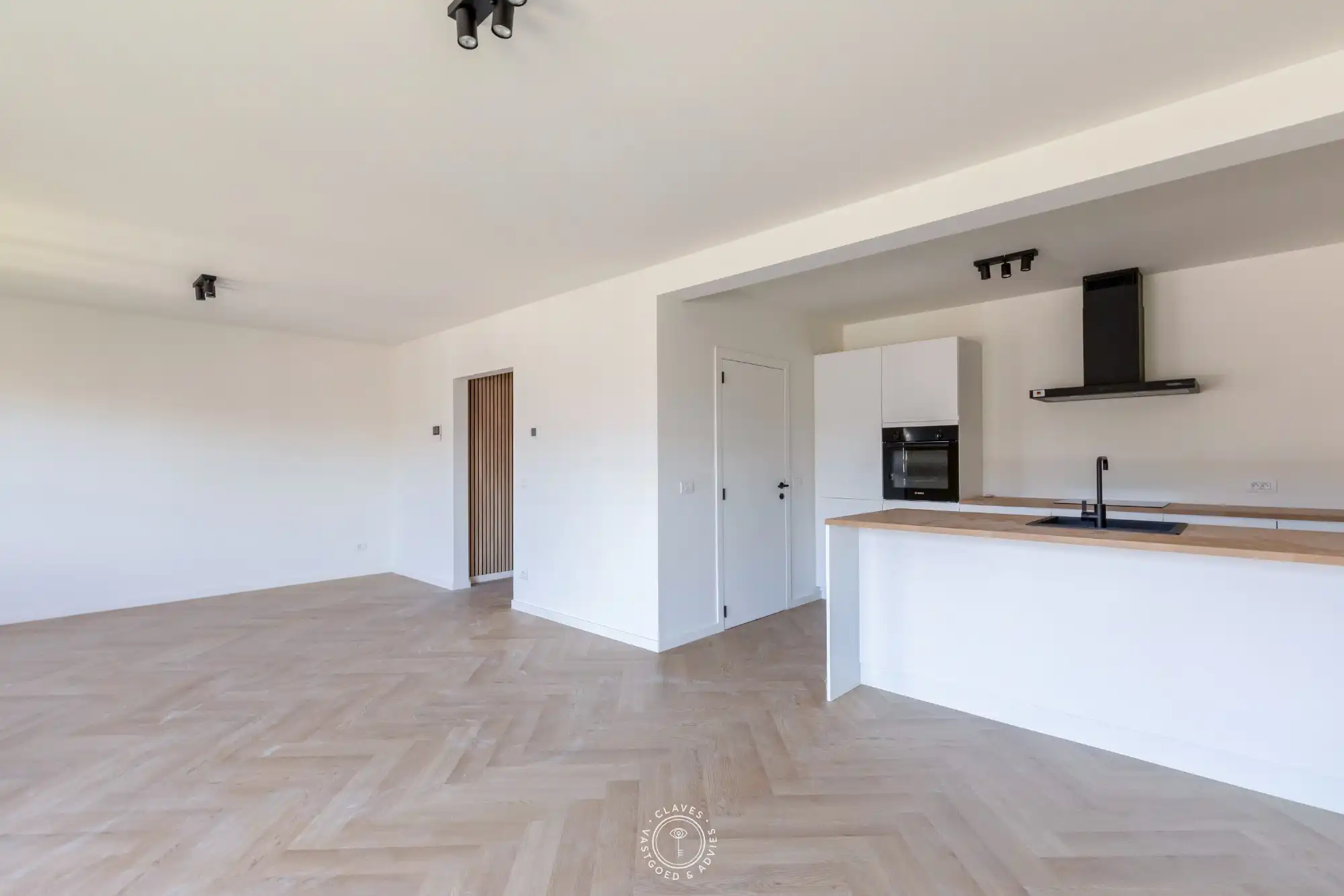 Doordacht drieslaapkamerappartement op residentiële locatie foto 6
