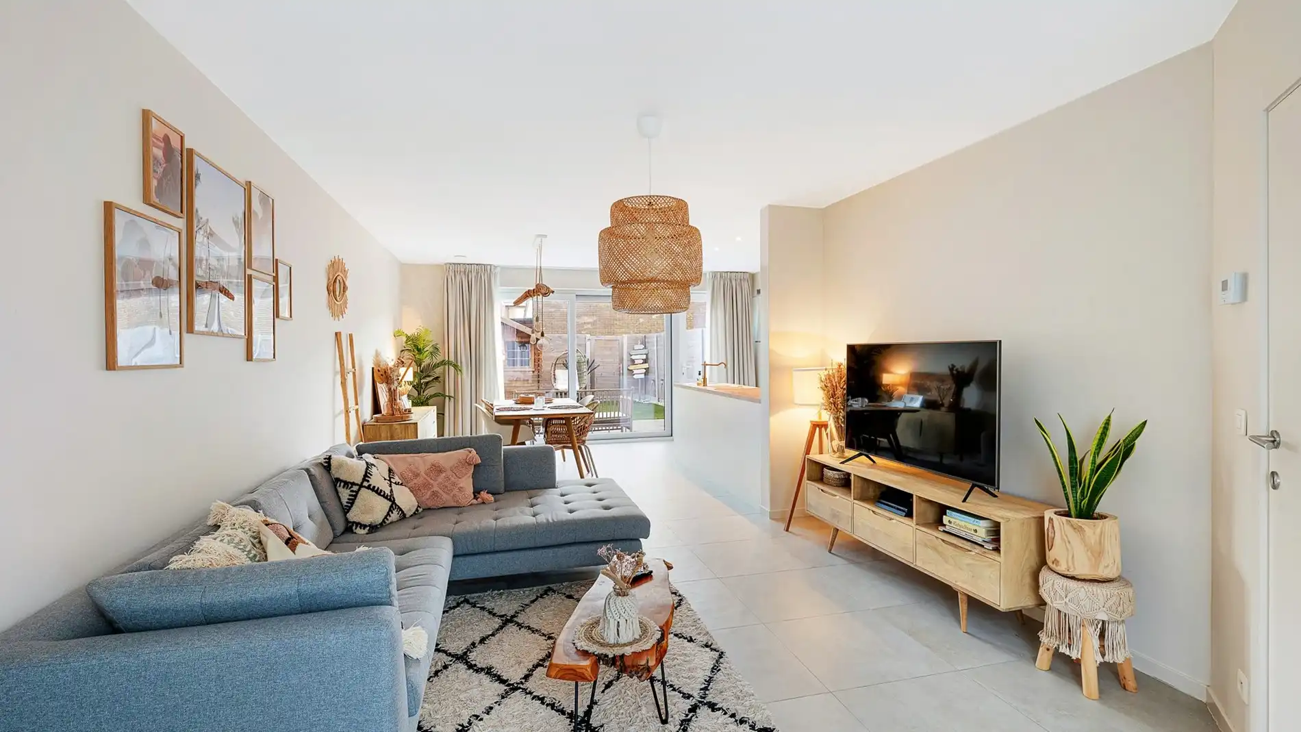 Quasi nieuwbouwwoning in een deelgemeente van Brugge foto 4