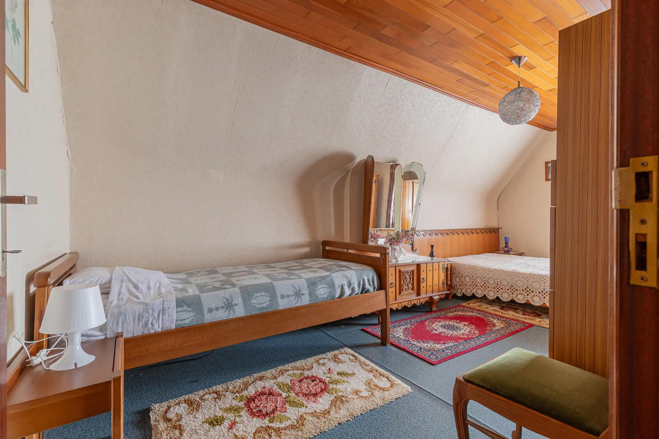 LEDE - Centraal gelegen woning met 2slk, garage en tuin foto 12