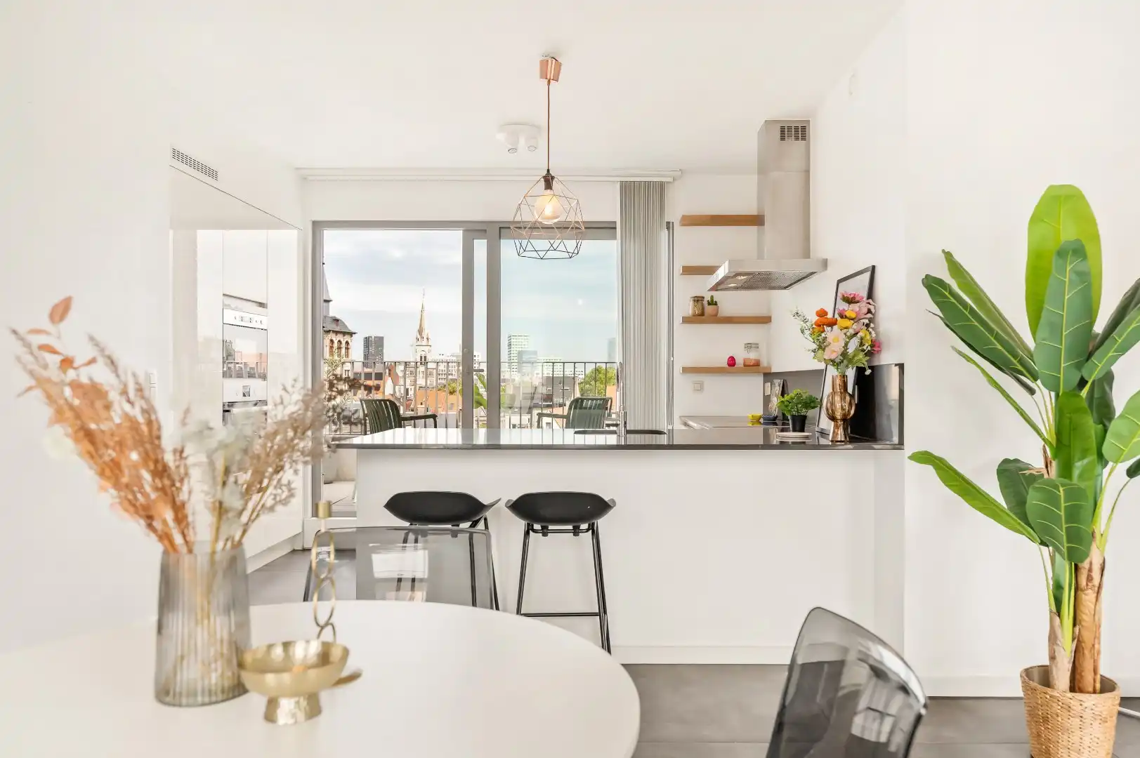 Penthouse met ruime terrassen en prachtige zichten!  foto 11